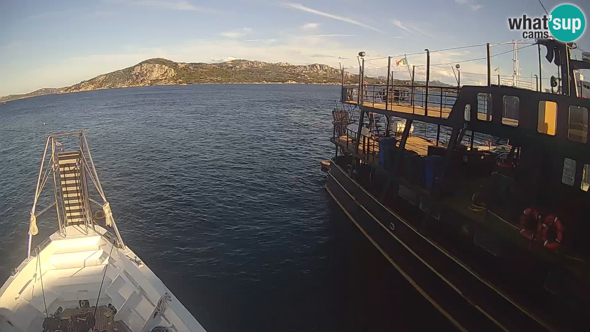 The boat Lo Squalo IV – live webcam arcipelago La Maddalena – Sardinia – Italy