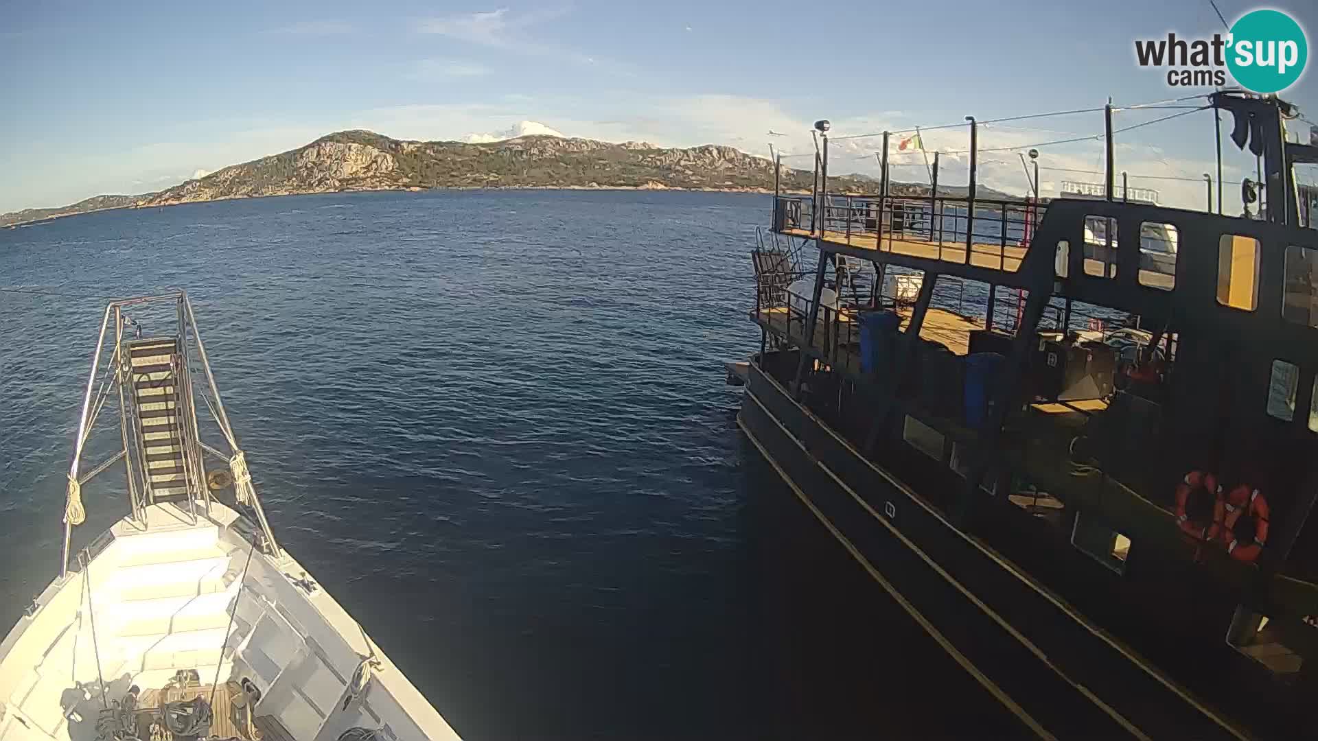The boat Lo Squalo IV – live webcam arcipelago La Maddalena – Sardinia – Italy