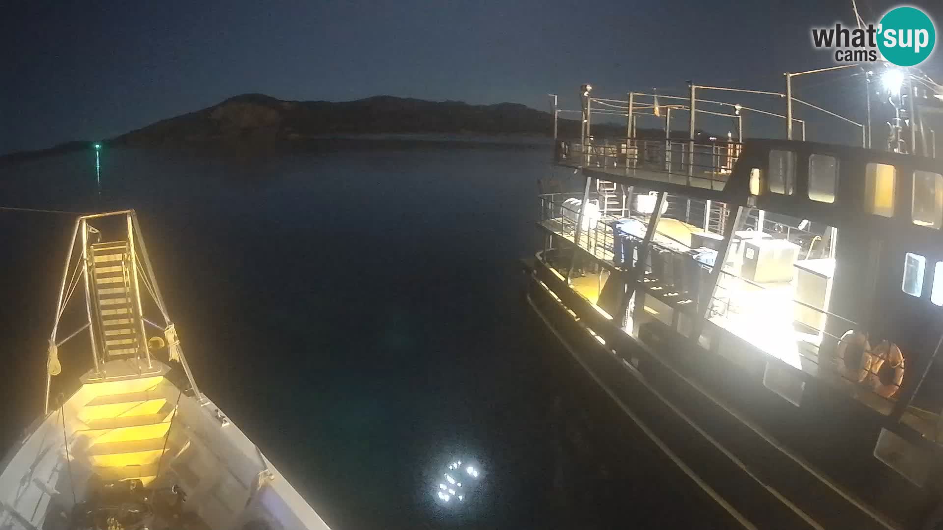 The boat Lo Squalo IV – live webcam arcipelago La Maddalena – Sardinia – Italy