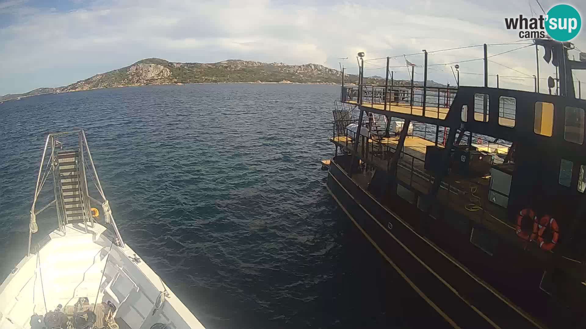 The boat Lo Squalo IV – live webcam arcipelago La Maddalena – Sardinia – Italy