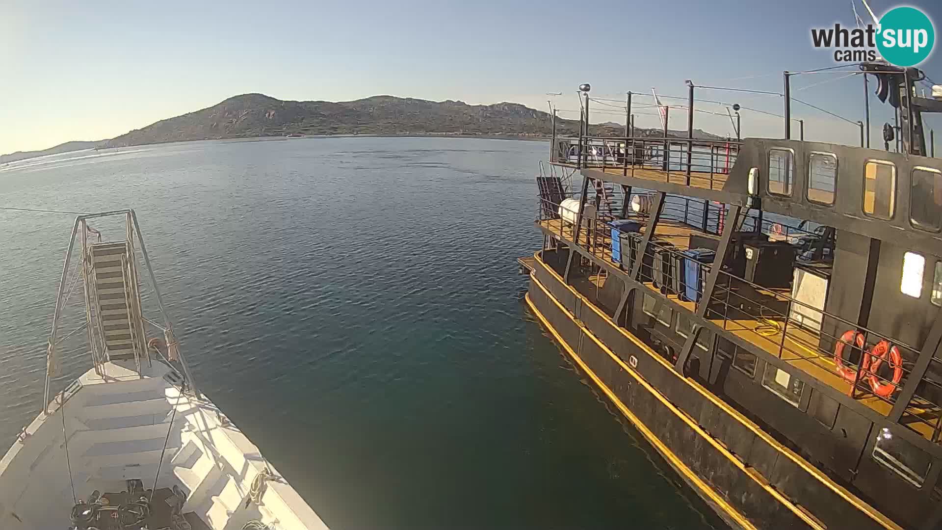 El barco Lo Squalo IV – webcam en directo archipiélago La Maddalena – Cerdeña – Italia