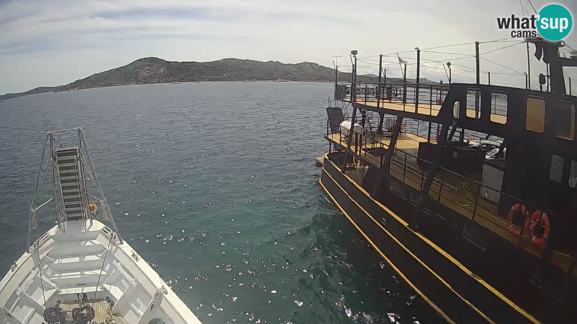 Brod Lo Squalo IV – arhipelag web kamere uživo La Maddalena – Sardinija – Italija