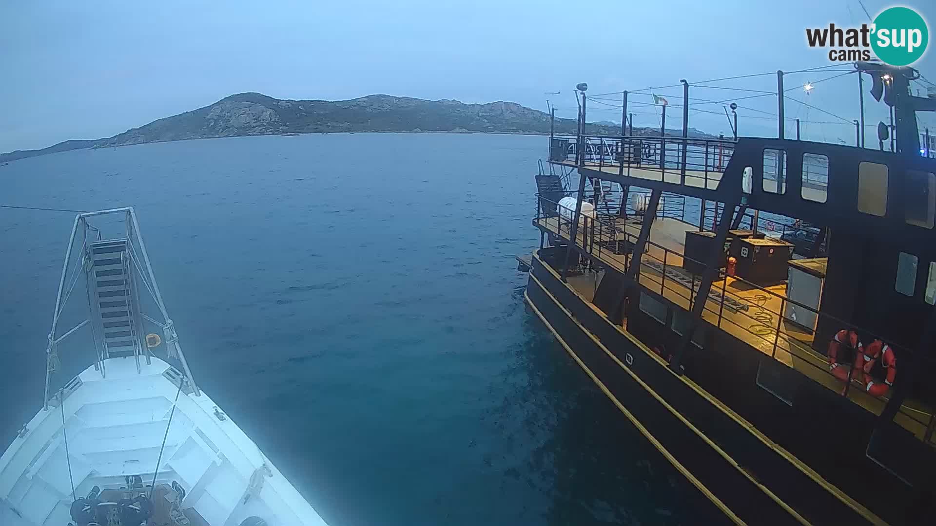 Das Boot Lo Squalo IV – Live Webcam Archipel La Maddalena – Sardinien – Italien