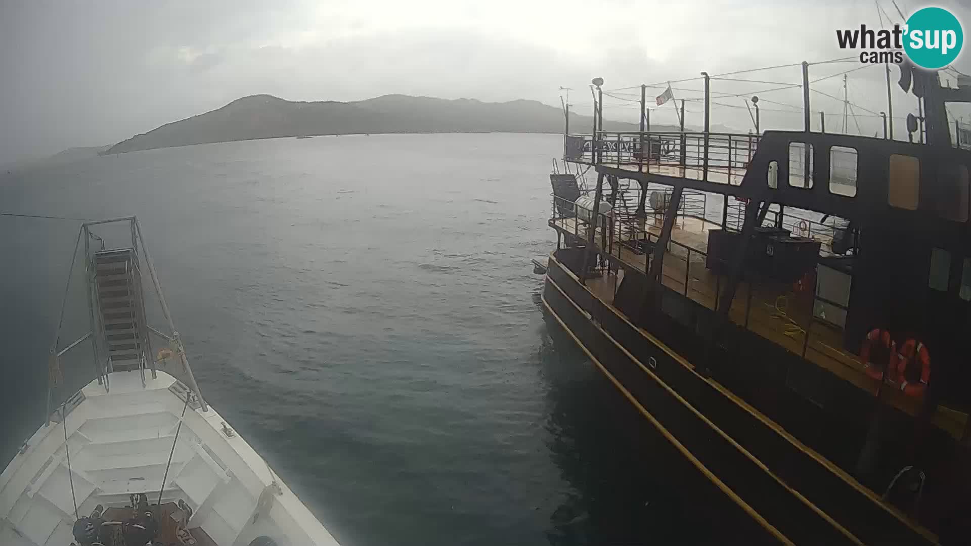 Brod Lo Squalo IV – arhipelag web kamere uživo La Maddalena – Sardinija – Italija