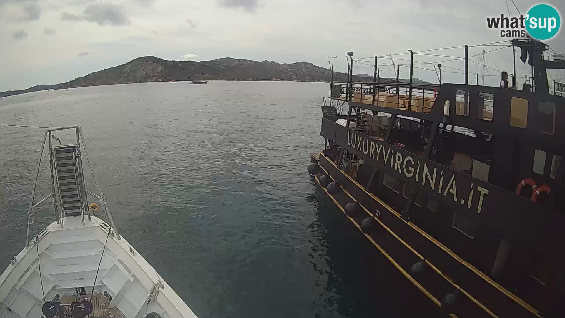 Le bateau Lo Squalo IV – webcam en direct arcipelago La Maddalena – Sardaigne – Italie