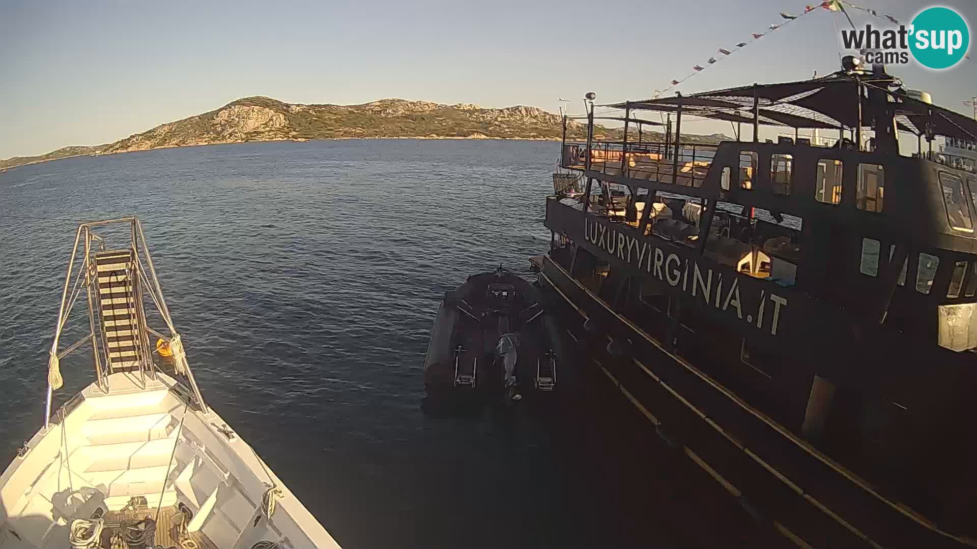Le bateau Lo Squalo IV – webcam en direct arcipelago La Maddalena – Sardaigne – Italie