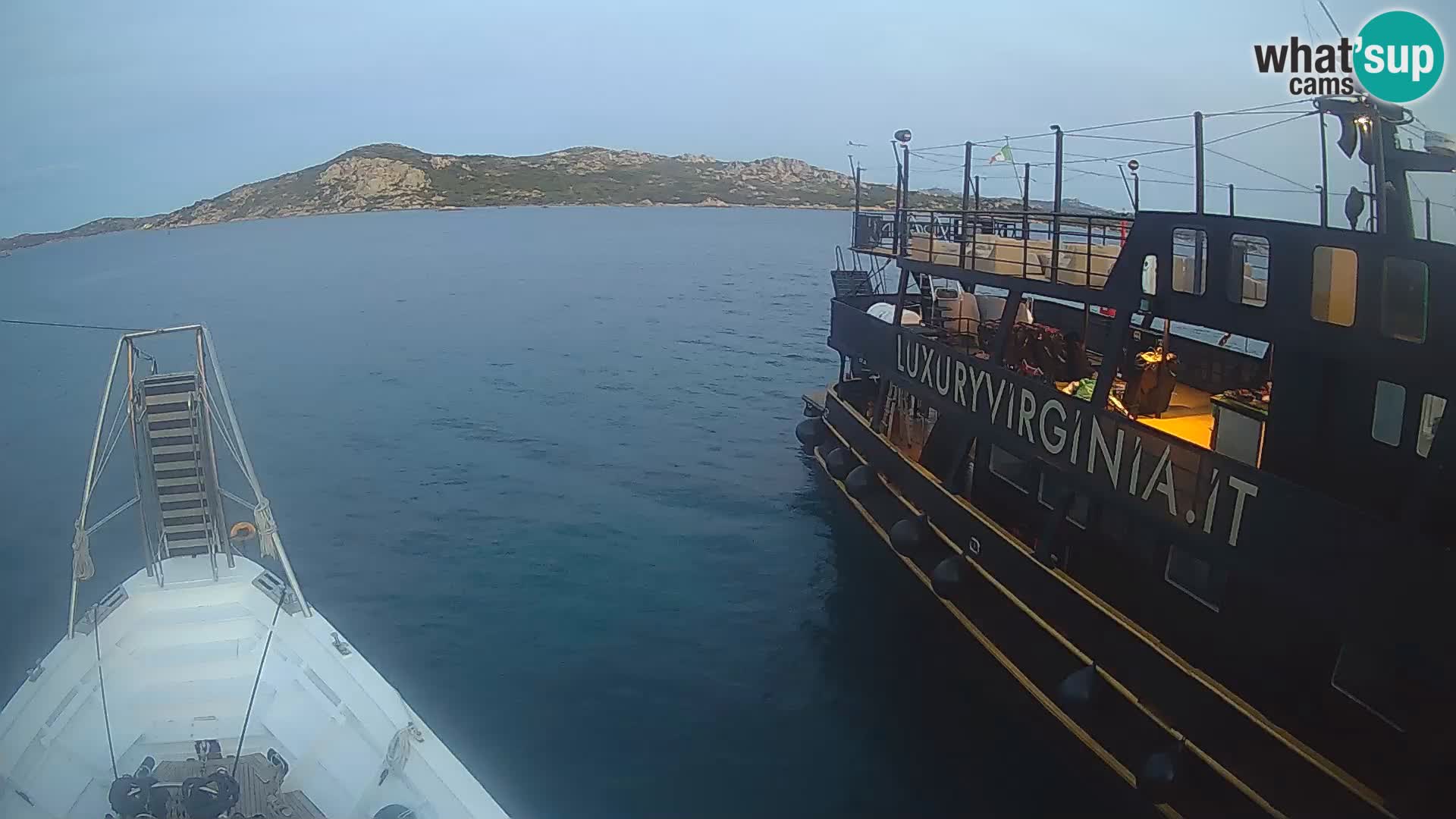 Brod Lo Squalo IV – arhipelag web kamere uživo La Maddalena – Sardinija – Italija
