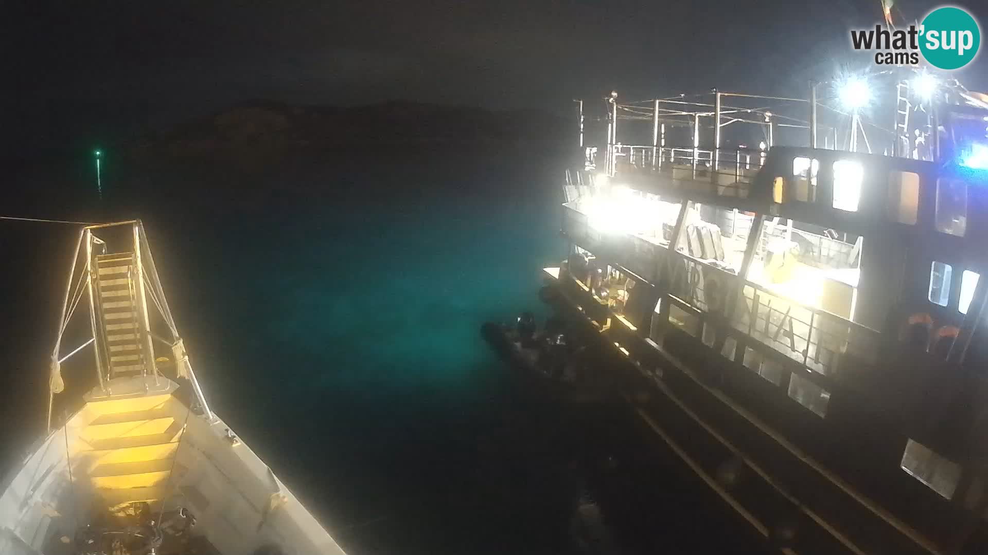 The boat Lo Squalo IV – live webcam arcipelago La Maddalena – Sardinia – Italy