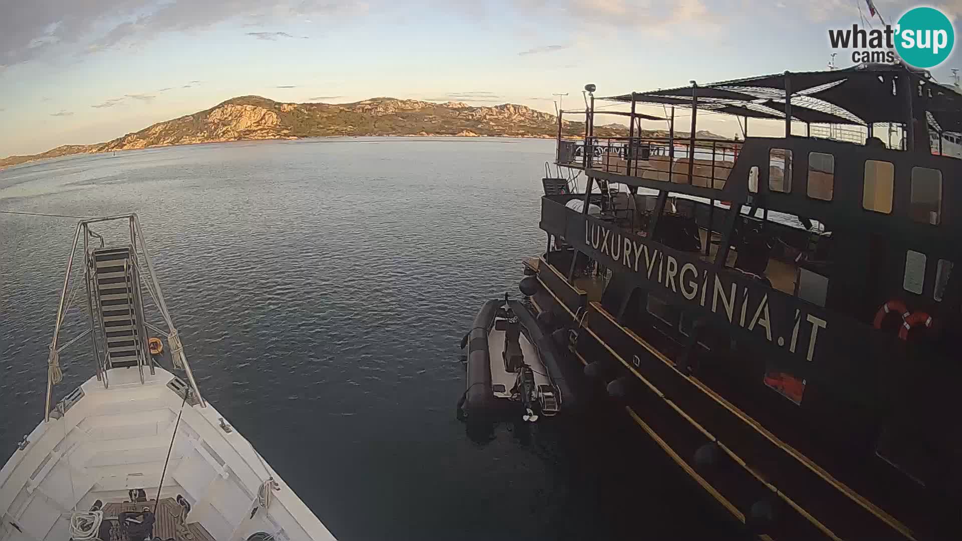 The boat Lo Squalo IV – live webcam arcipelago La Maddalena – Sardinia – Italy