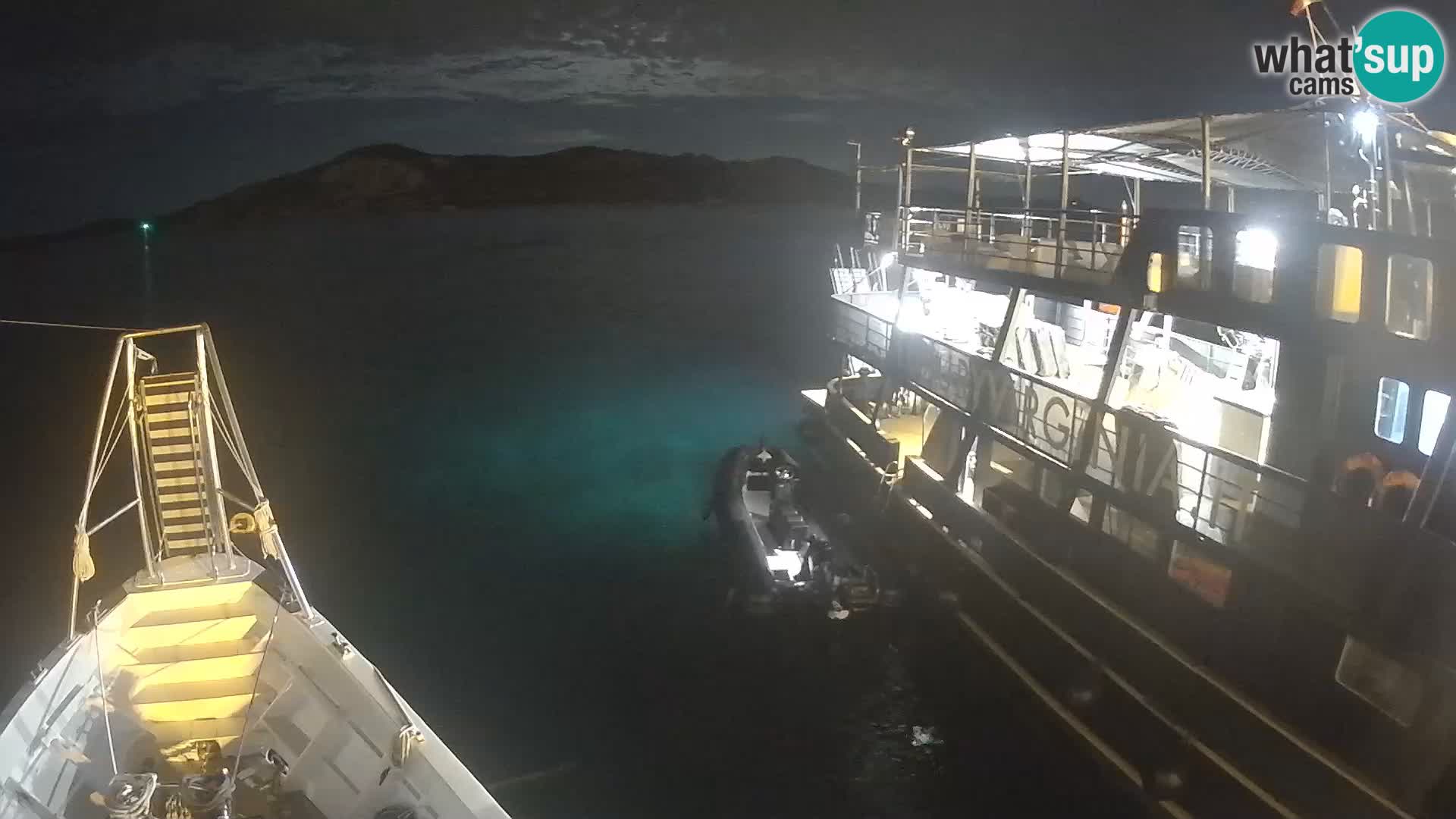 Brod Lo Squalo IV – arhipelag web kamere uživo La Maddalena – Sardinija – Italija
