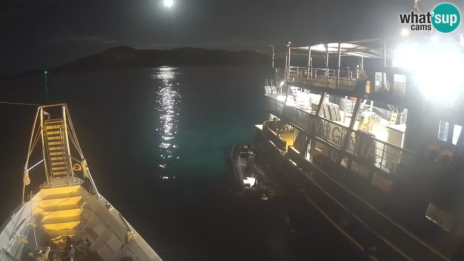 The boat Lo Squalo IV – live webcam arcipelago La Maddalena – Sardinia – Italy