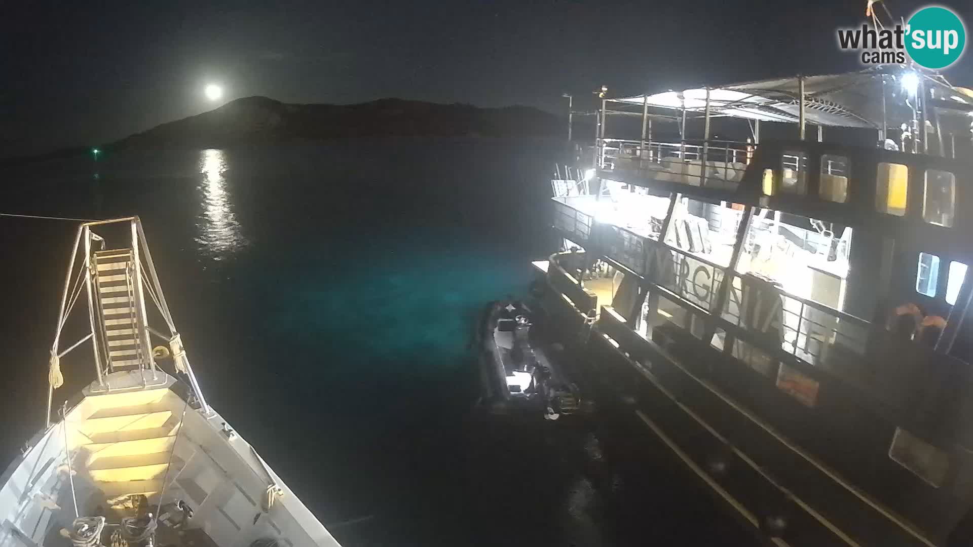 Le bateau Lo Squalo IV – webcam en direct arcipelago La Maddalena – Sardaigne – Italie