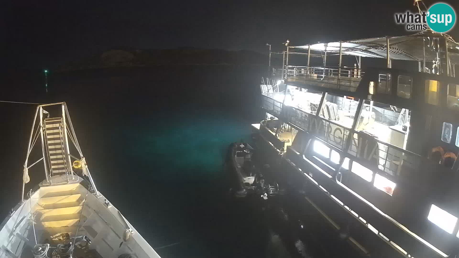 The boat Lo Squalo IV – live webcam arcipelago La Maddalena – Sardinia – Italy