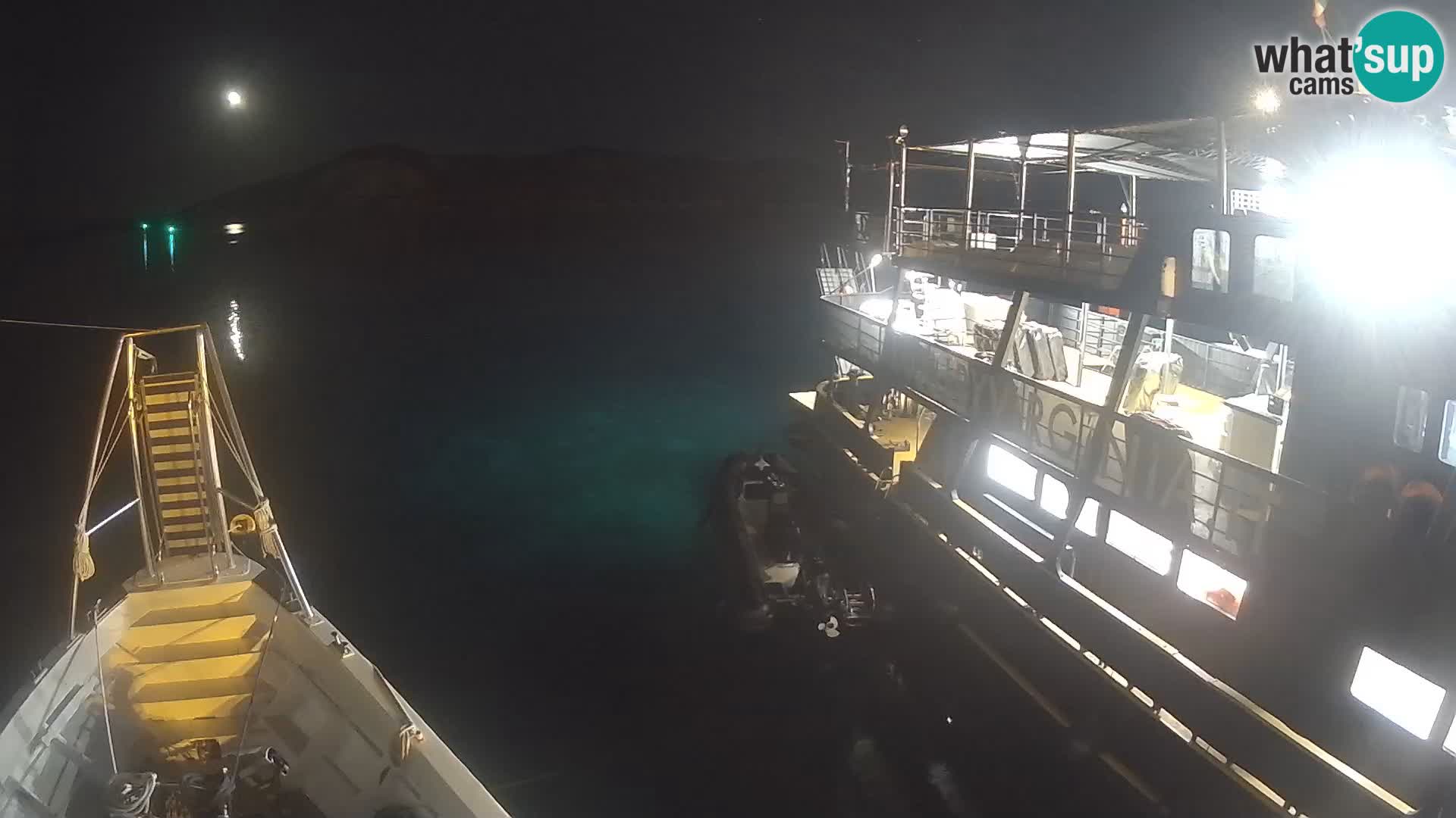 Le bateau Lo Squalo IV – webcam en direct arcipelago La Maddalena – Sardaigne – Italie