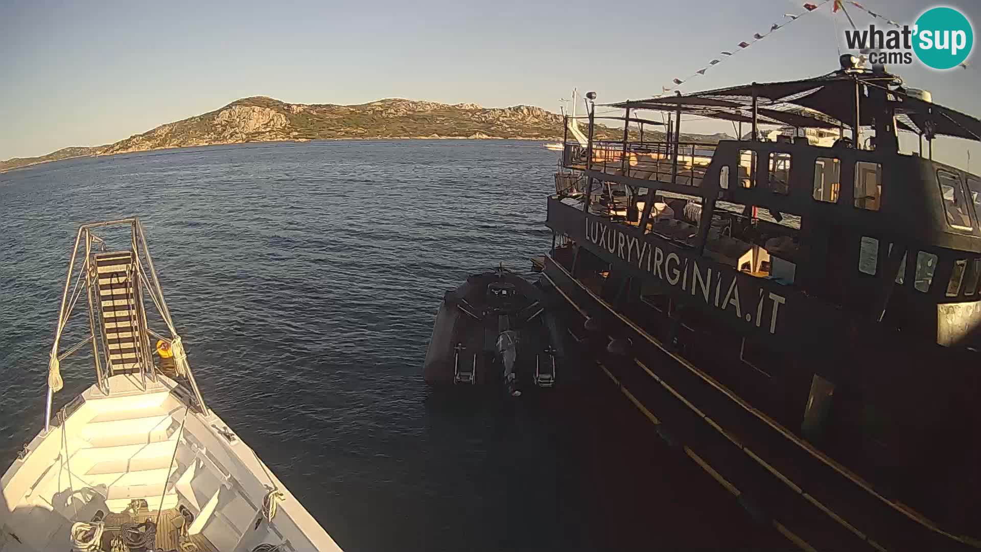 The boat Lo Squalo IV – live webcam arcipelago La Maddalena – Sardinia – Italy