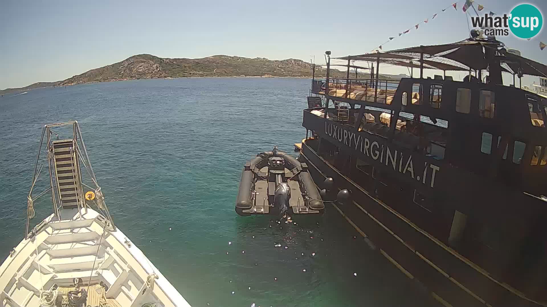 The boat Lo Squalo IV – live webcam arcipelago La Maddalena – Sardinia – Italy