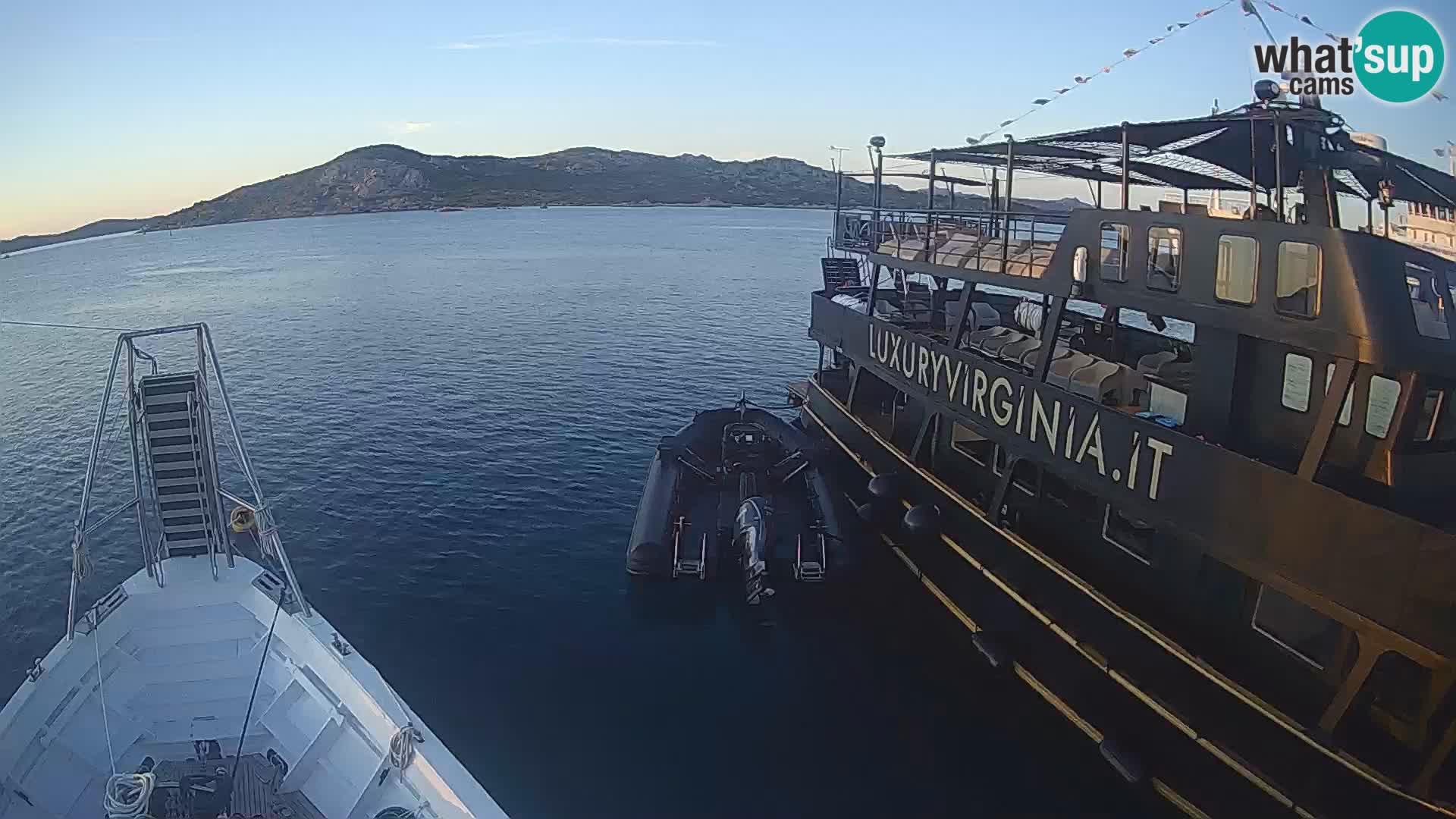 The boat Lo Squalo IV – live webcam arcipelago La Maddalena – Sardinia – Italy