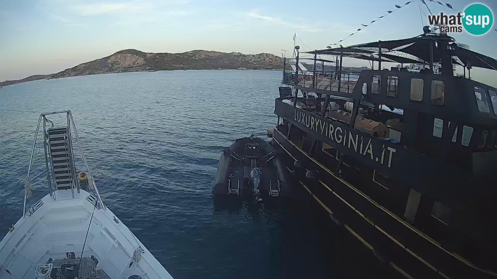 The boat Lo Squalo IV – live webcam arcipelago La Maddalena – Sardinia – Italy