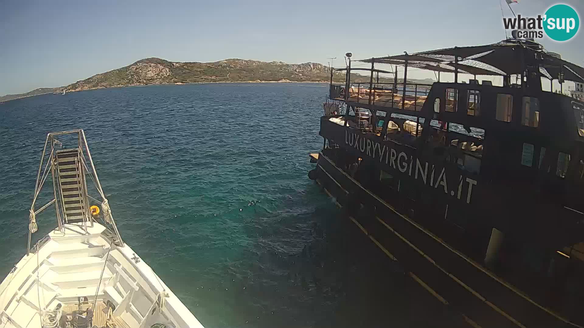 The boat Lo Squalo IV – live webcam arcipelago La Maddalena – Sardinia – Italy