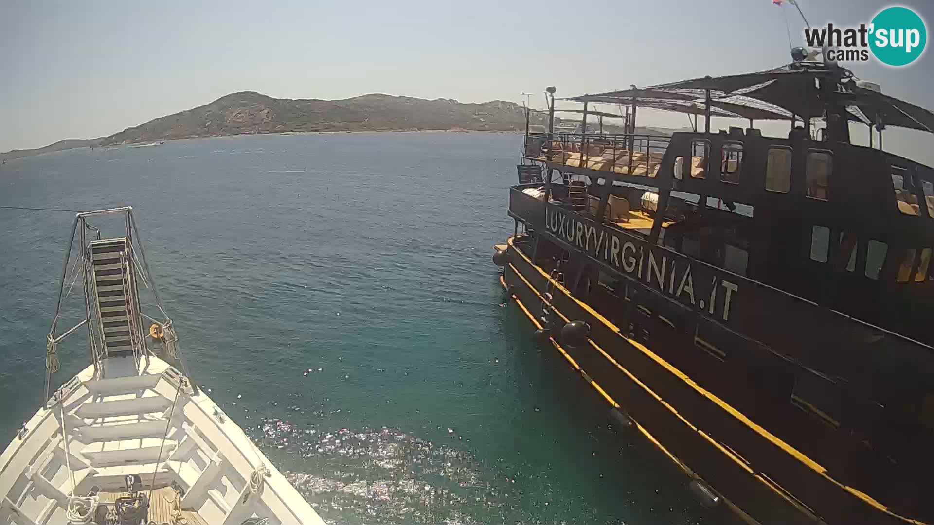 The boat Lo Squalo IV – live webcam arcipelago La Maddalena – Sardinia – Italy