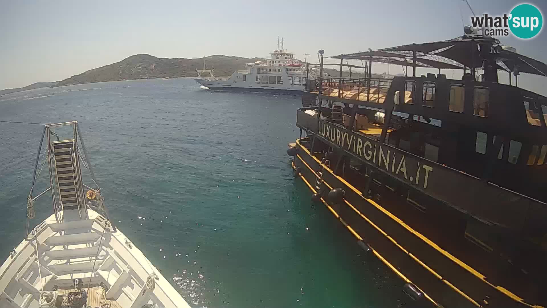 The boat Lo Squalo IV – live webcam arcipelago La Maddalena – Sardinia – Italy