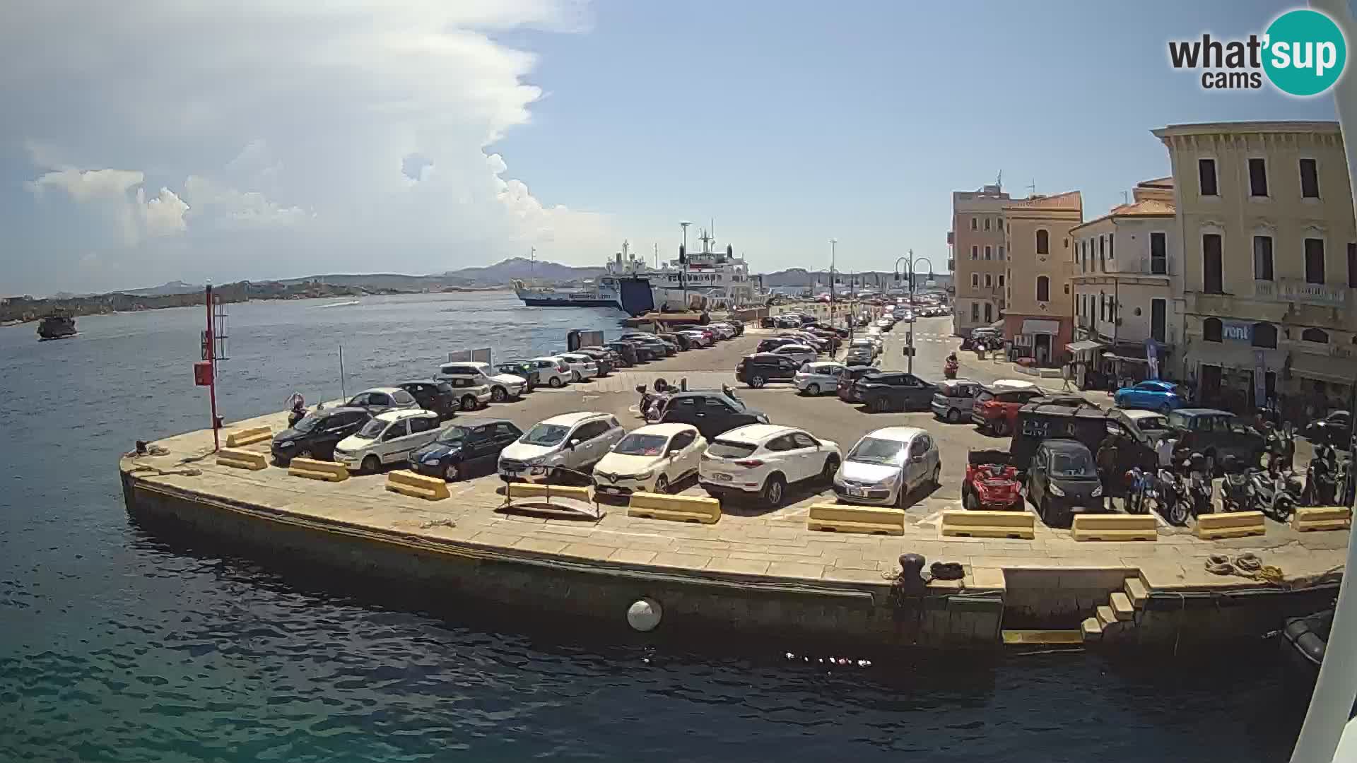 The boat Lo Squalo IV – live webcam arcipelago La Maddalena – Sardinia – Italy