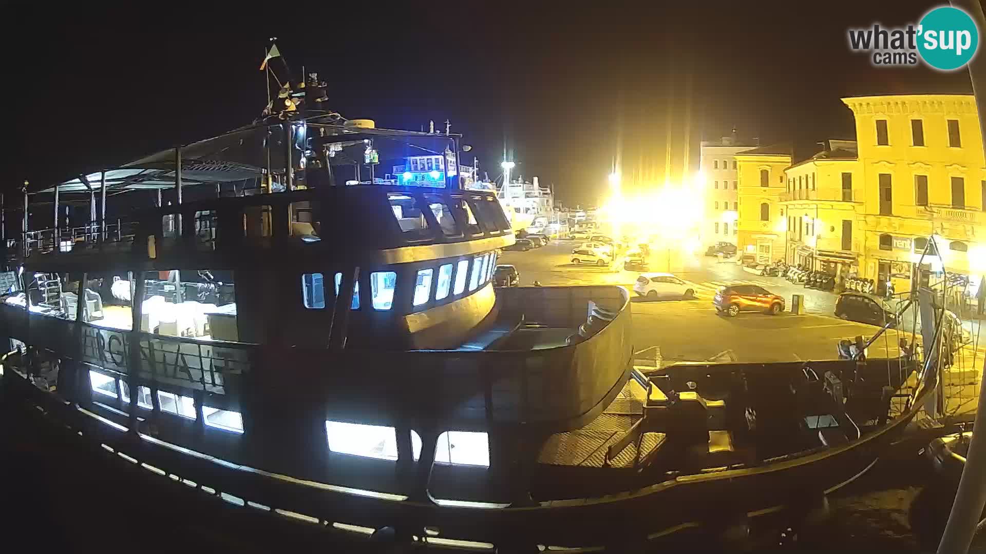 The boat Lo Squalo IV – live webcam arcipelago La Maddalena – Sardinia – Italy