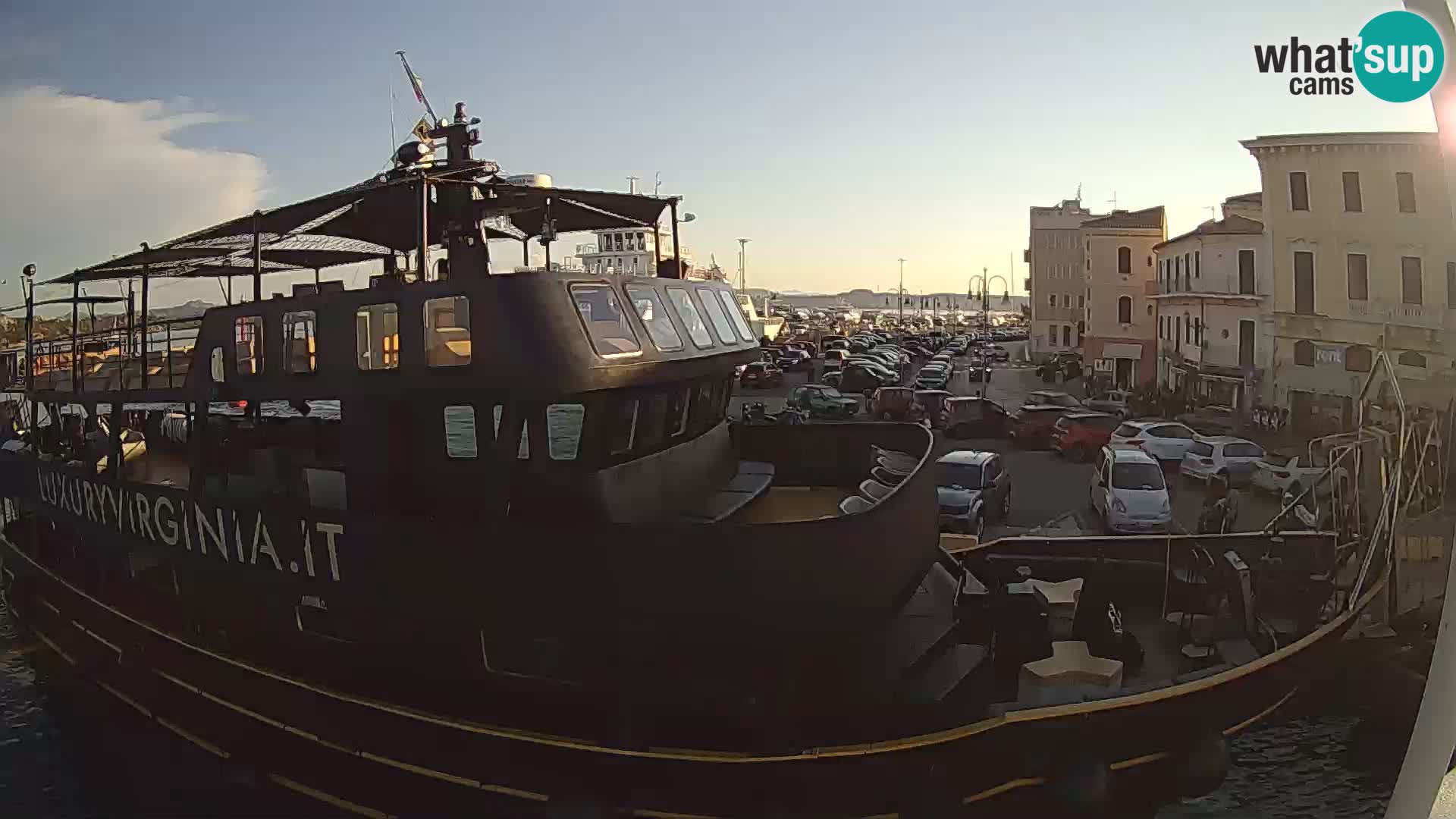 The boat Lo Squalo IV – live webcam arcipelago La Maddalena – Sardinia – Italy