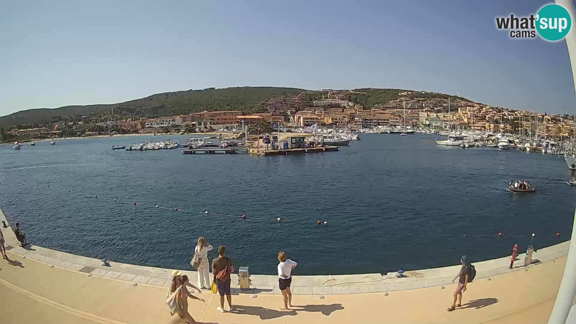 Čoln Lo Squalo IV – arhipelag spletna kamera La Maddalena – Sardinija – Italija