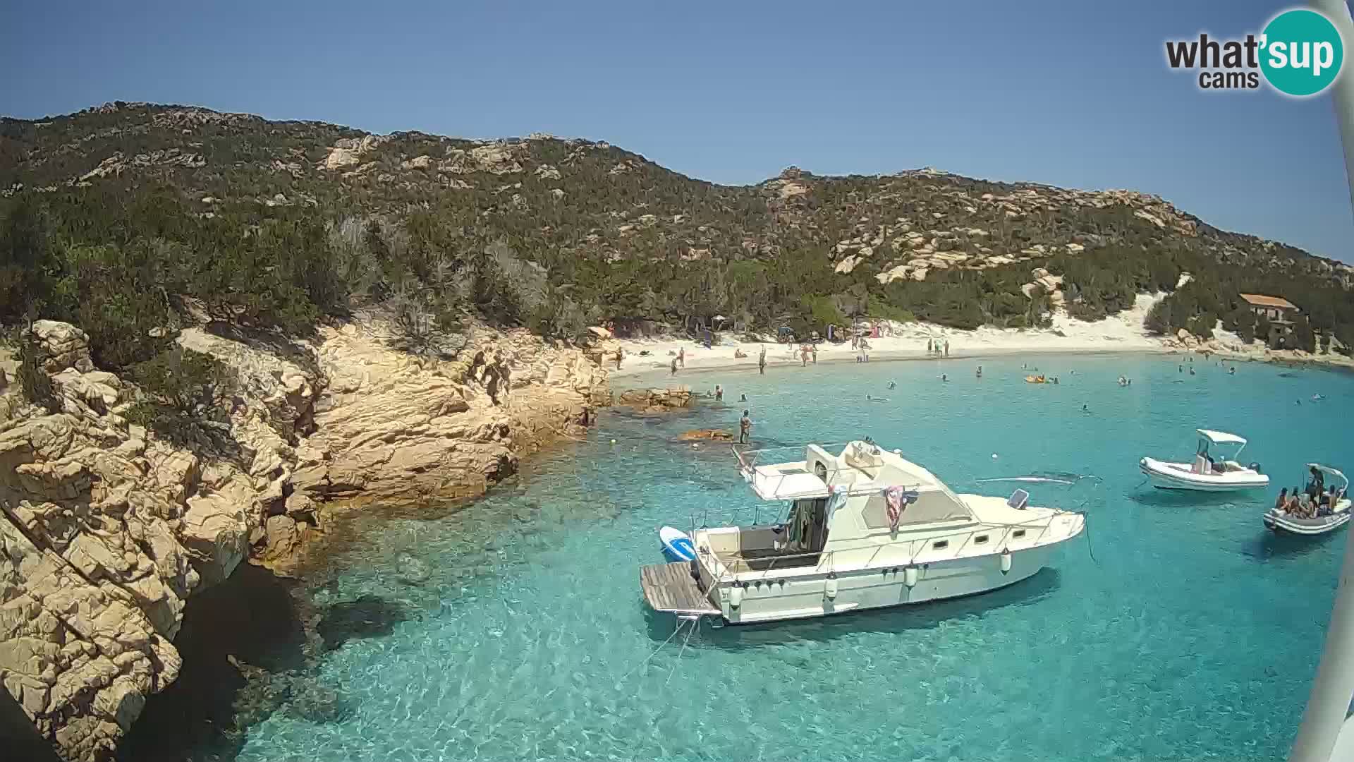 Čoln Lo Squalo IV – arhipelag spletna kamera La Maddalena – Sardinija – Italija