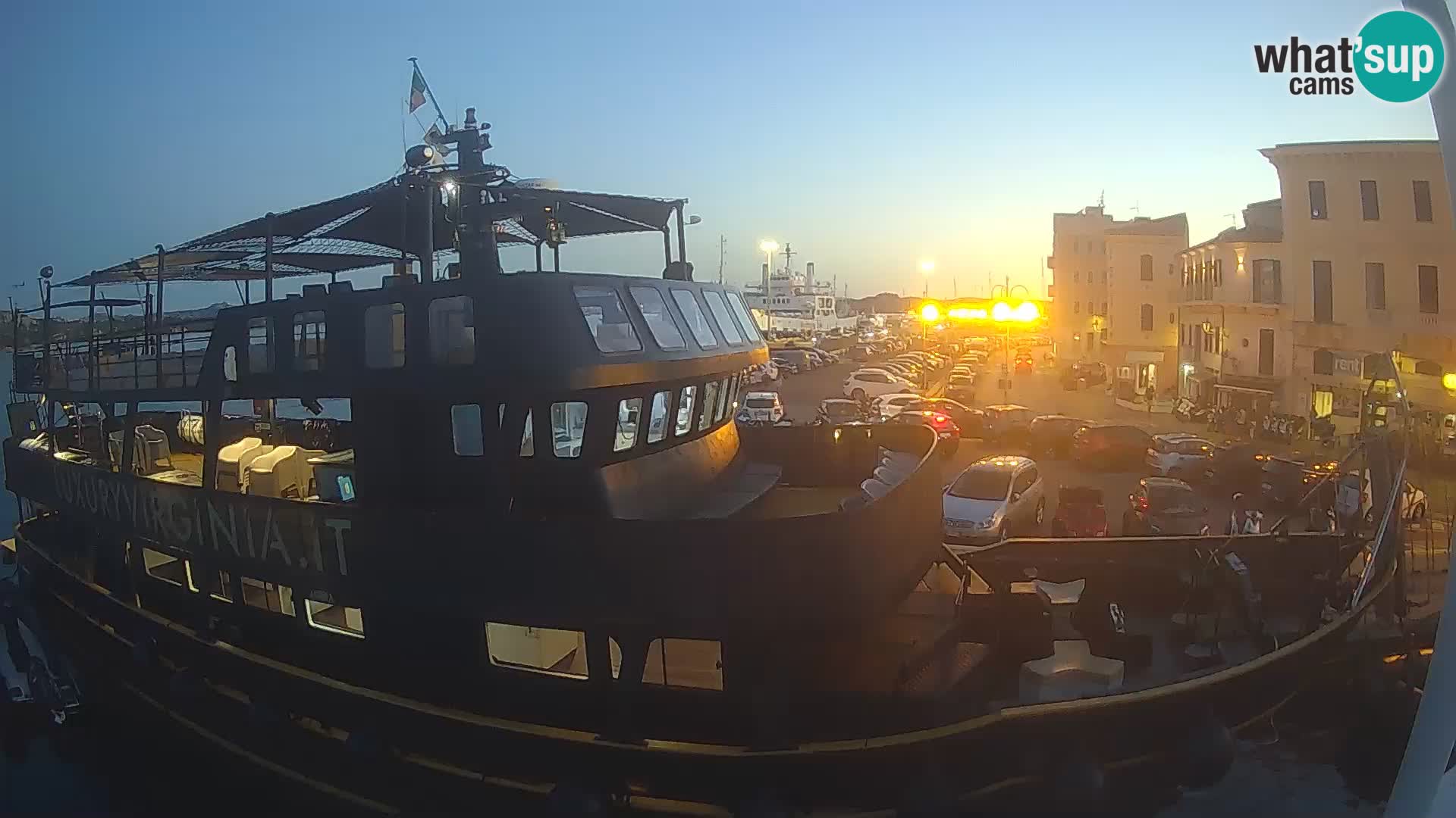 The boat Lo Squalo IV – live webcam arcipelago La Maddalena – Sardinia – Italy
