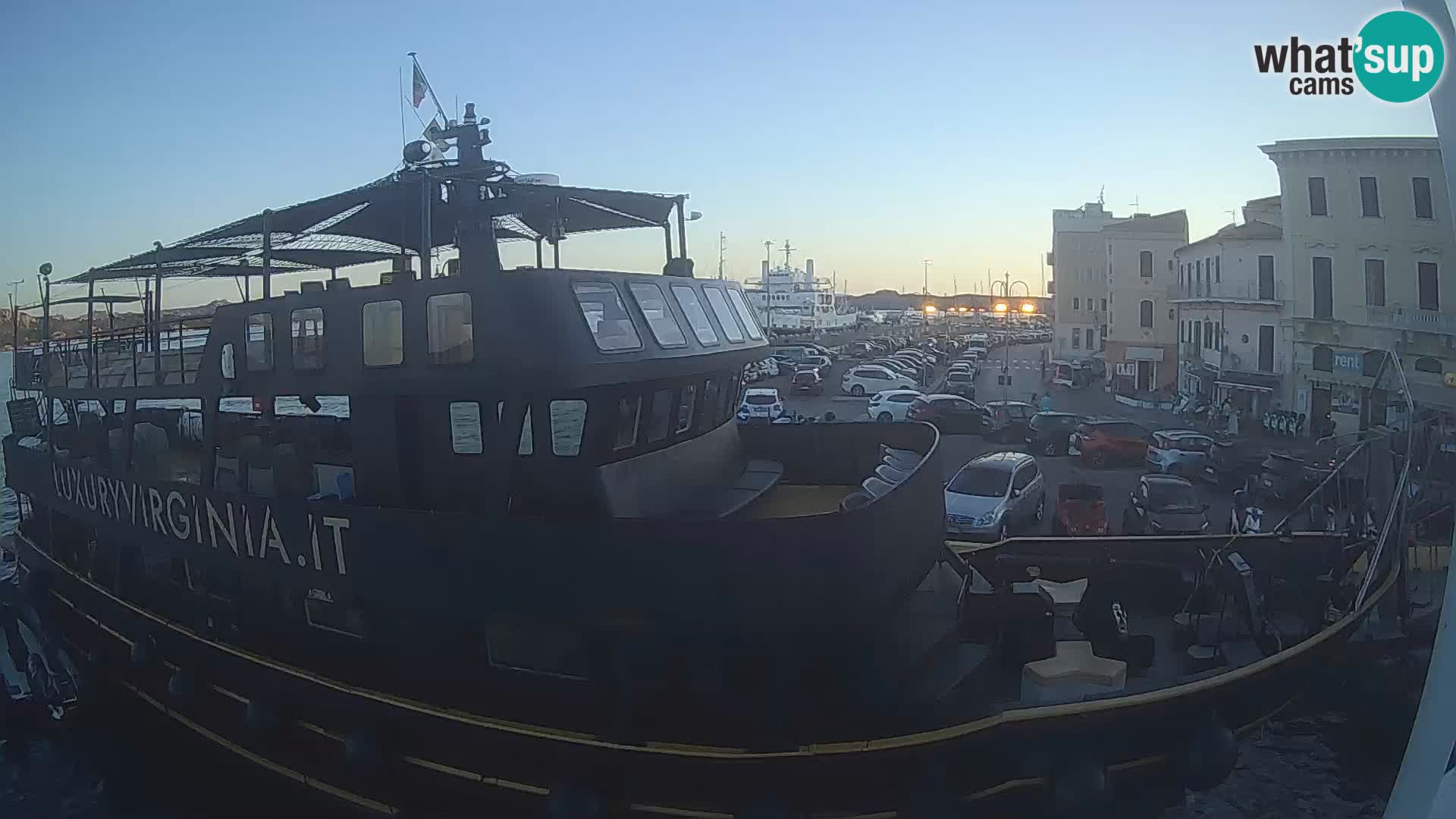 The boat Lo Squalo IV – live webcam arcipelago La Maddalena – Sardinia – Italy