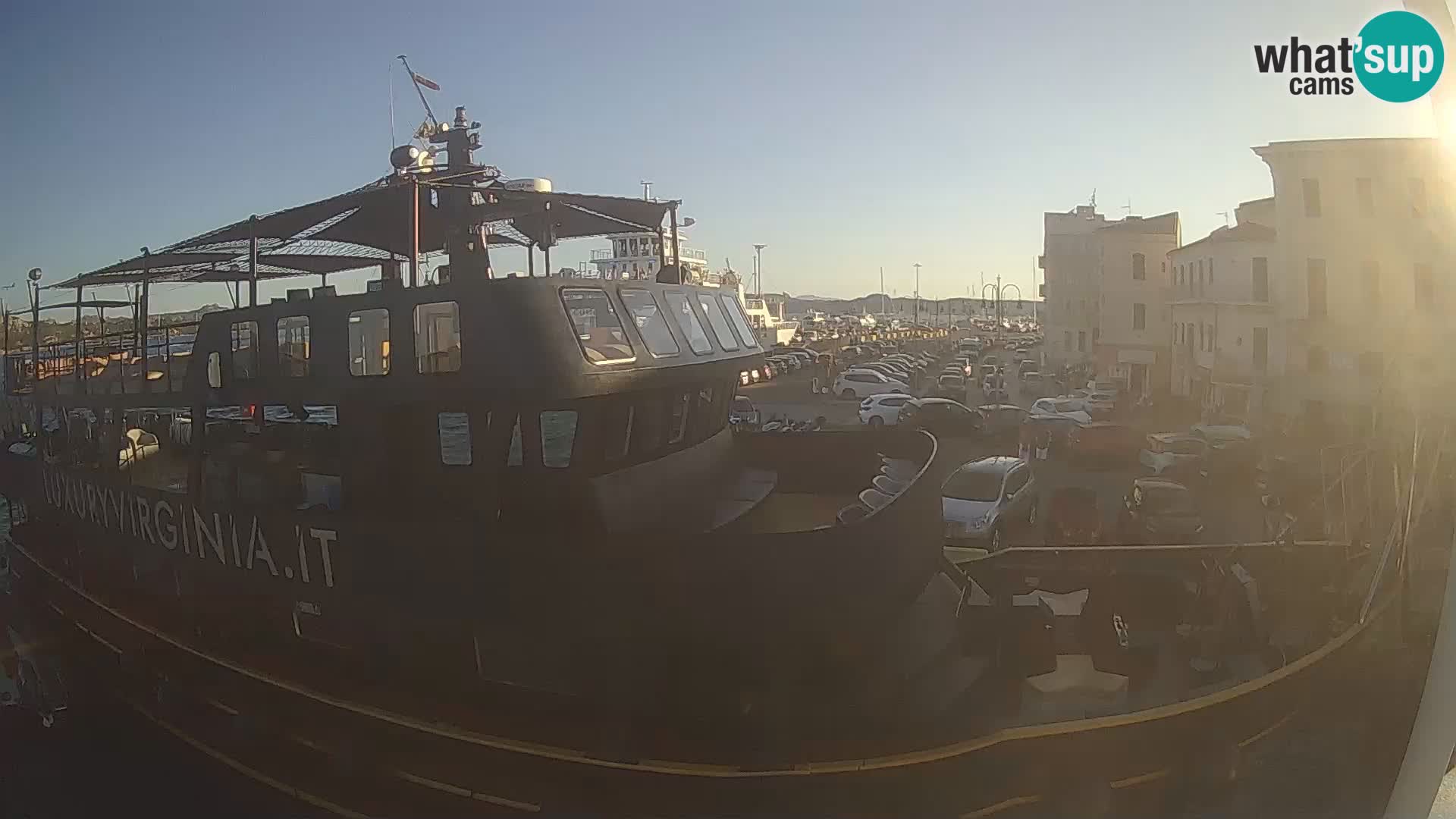 Brod Lo Squalo IV – arhipelag web kamere uživo La Maddalena – Sardinija – Italija
