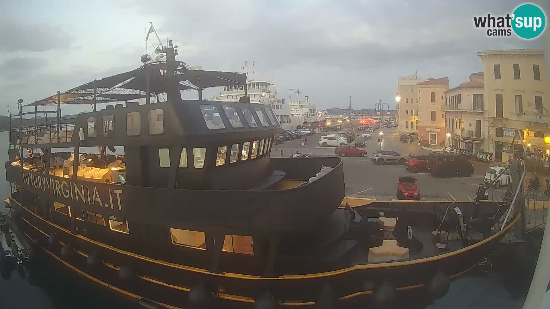 The boat Lo Squalo IV – live webcam arcipelago La Maddalena – Sardinia – Italy