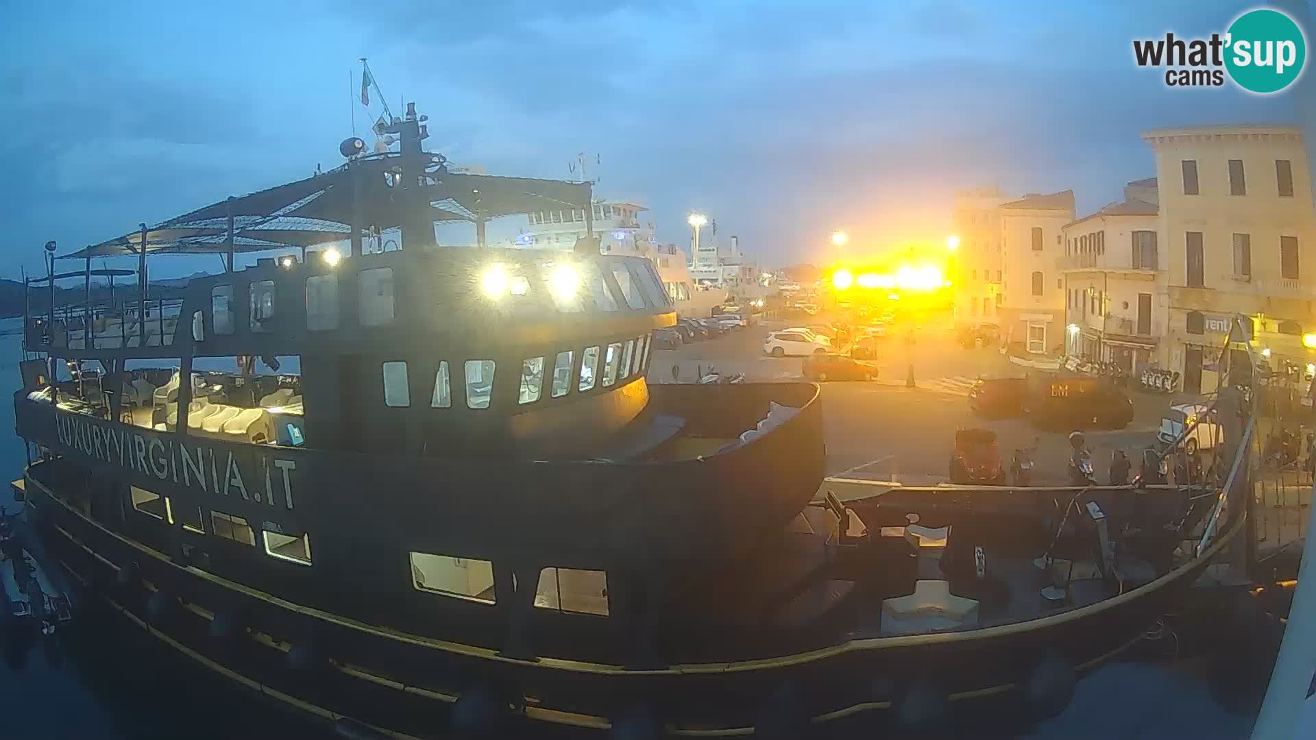 The boat Lo Squalo IV – live webcam arcipelago La Maddalena – Sardinia – Italy