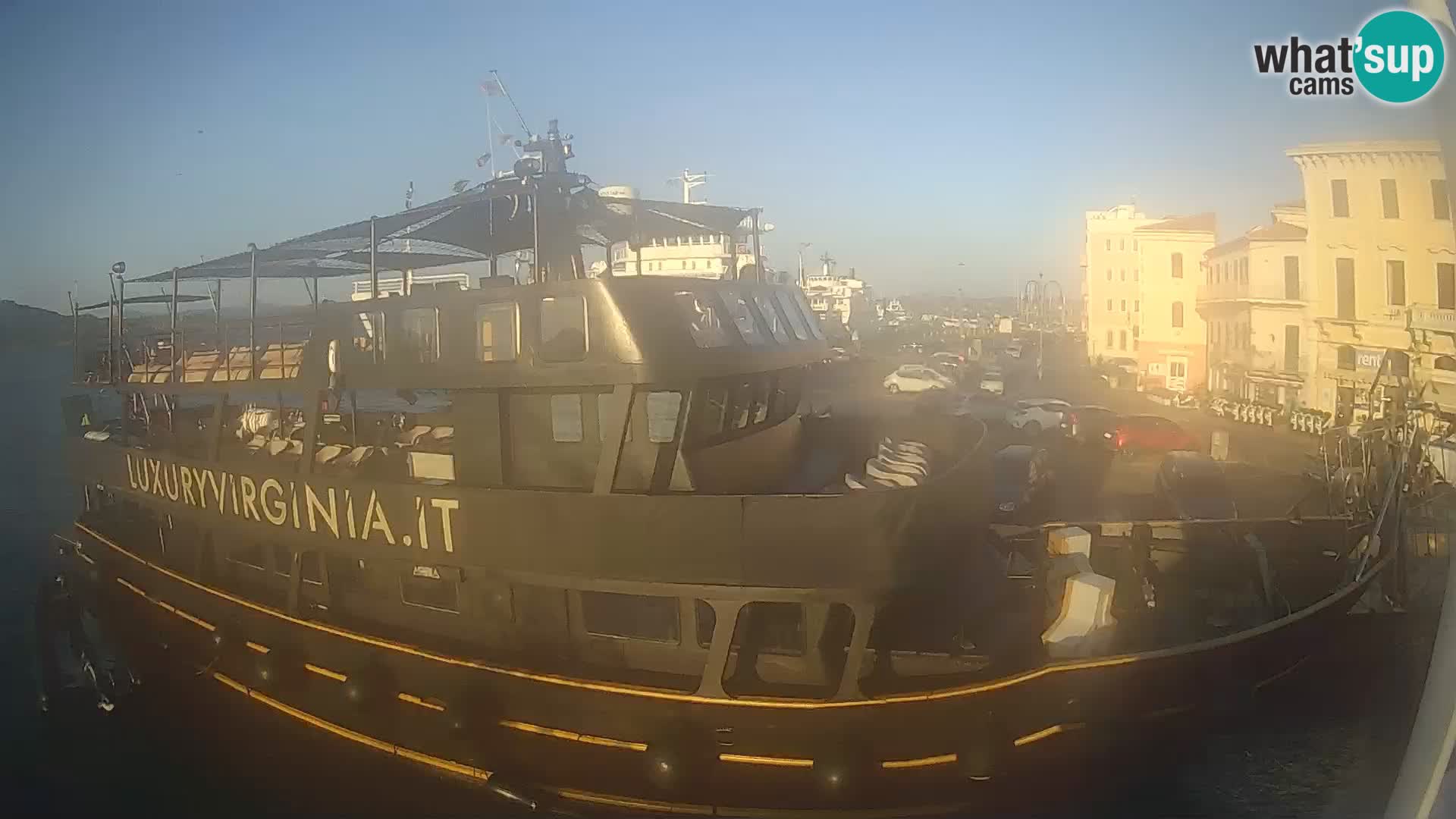 The boat Lo Squalo IV – live webcam arcipelago La Maddalena – Sardinia – Italy