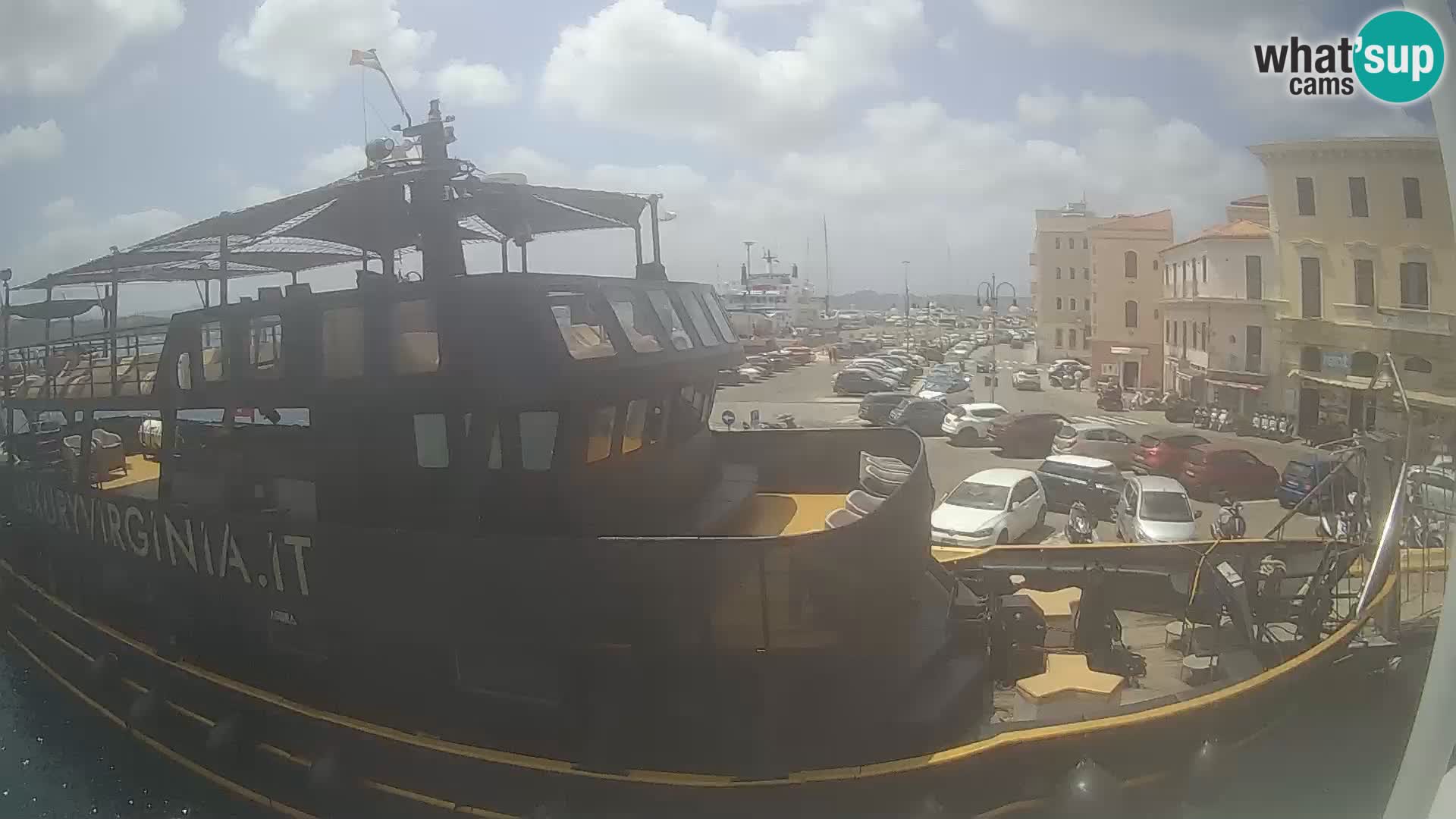 The boat Lo Squalo IV – live webcam arcipelago La Maddalena – Sardinia – Italy