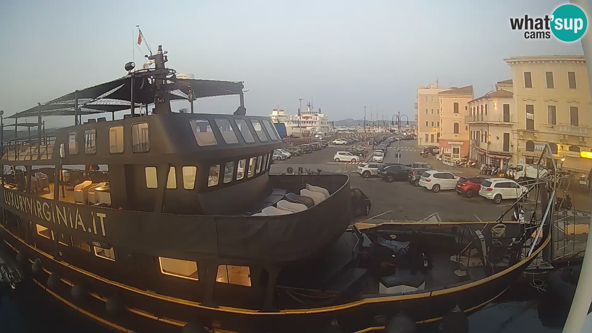 The boat Lo Squalo IV – live webcam arcipelago La Maddalena – Sardinia – Italy