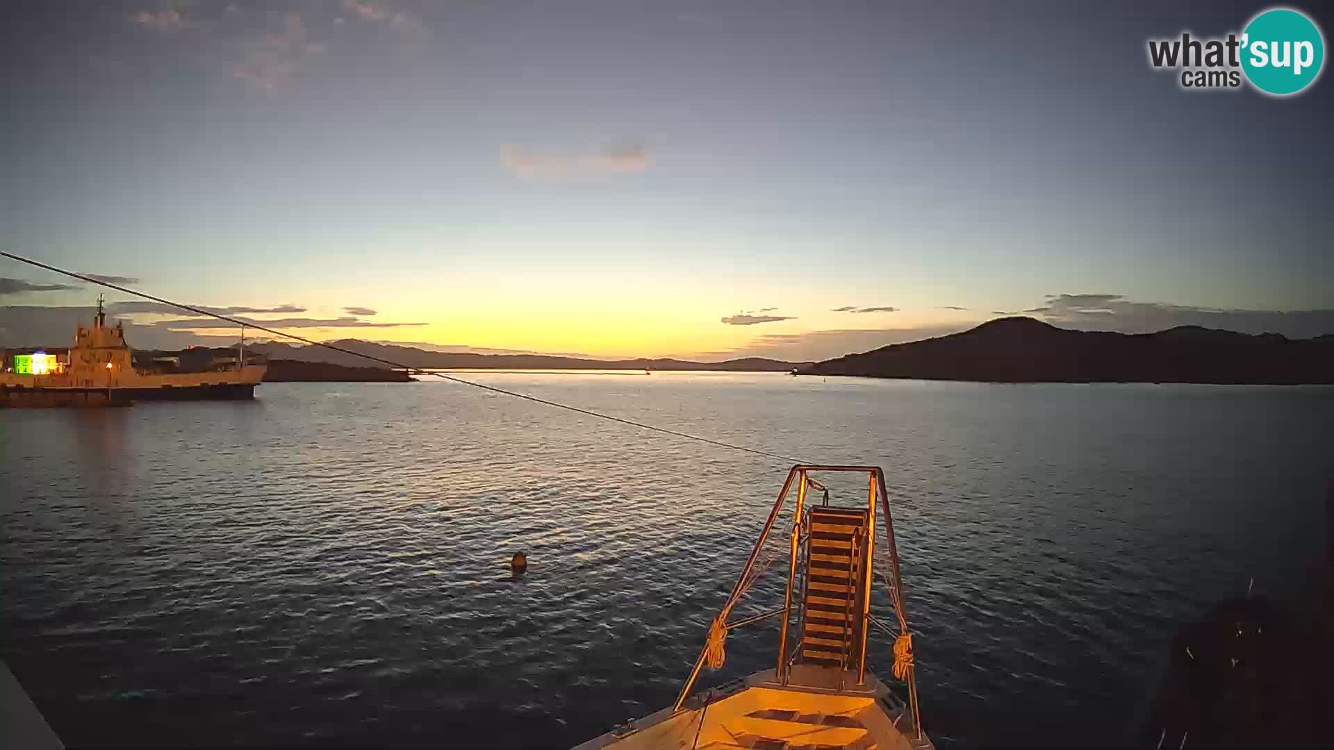 Brod Lo Squalo IV – arhipelag web kamere uživo La Maddalena – Sardinija – Italija