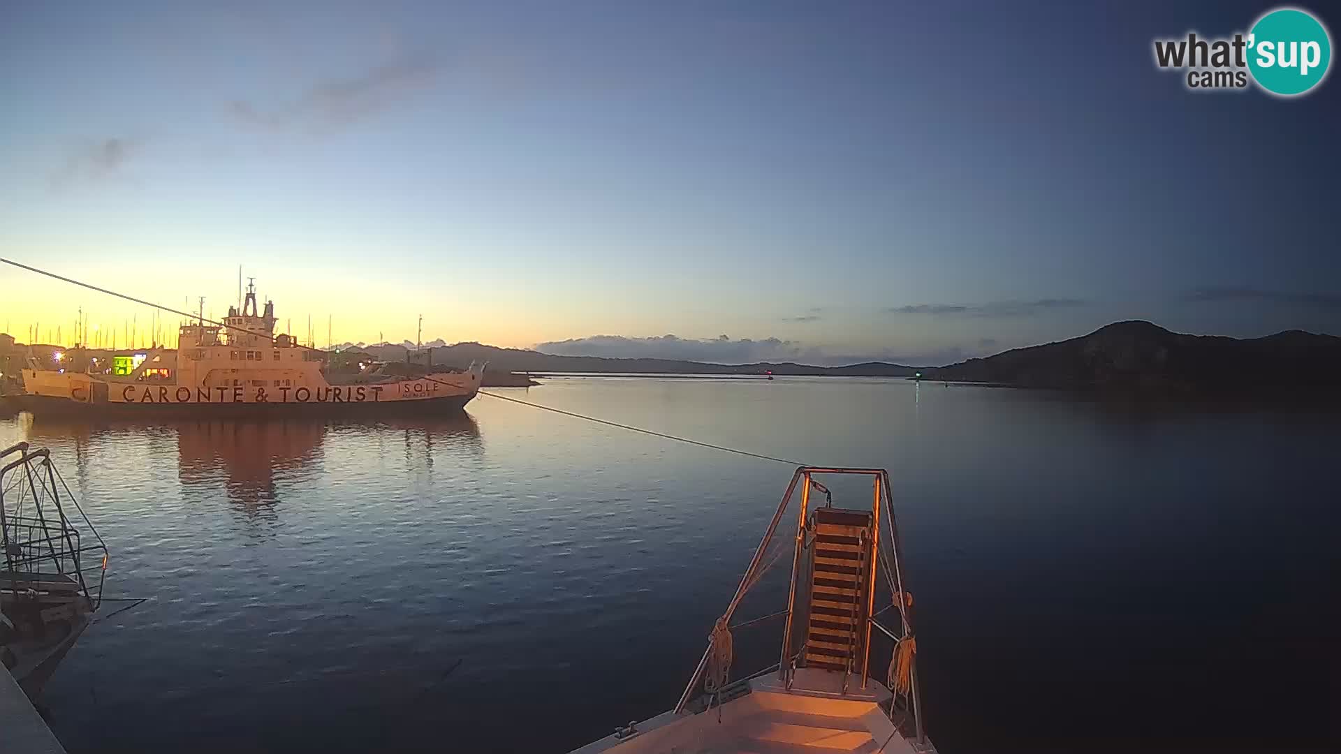 El barco Lo Squalo IV – webcam en directo archipiélago La Maddalena – Cerdeña – Italia
