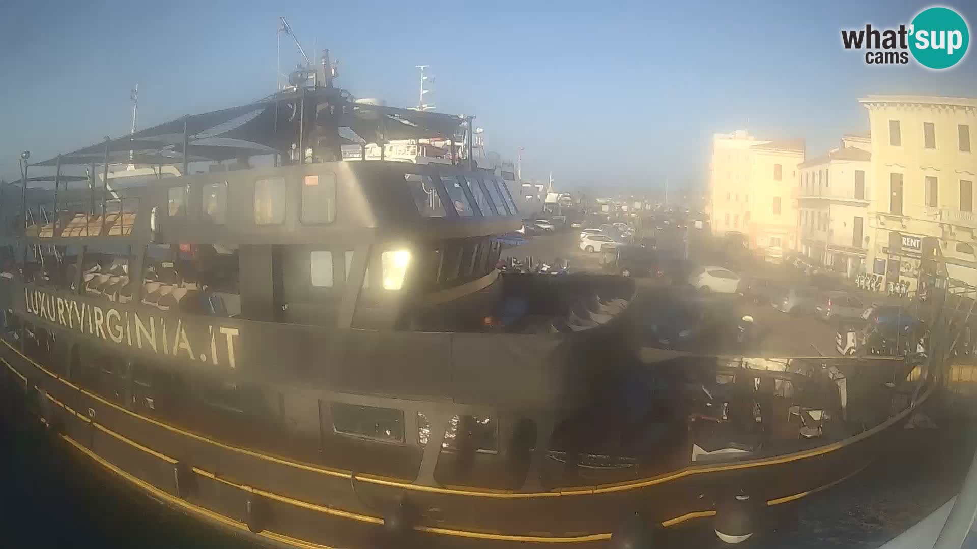 The boat Lo Squalo IV – live webcam arcipelago La Maddalena – Sardinia – Italy