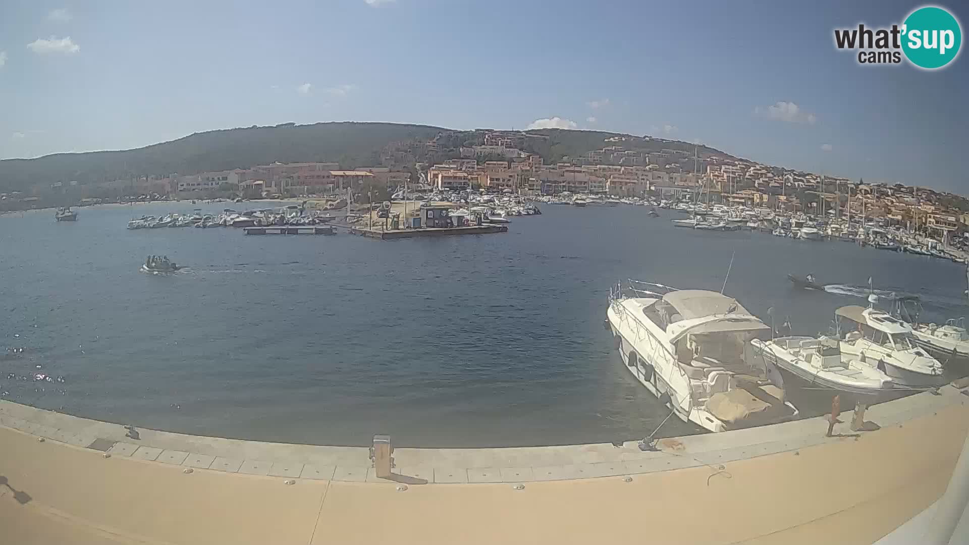 The boat Lo Squalo IV – live webcam arcipelago La Maddalena – Sardinia – Italy