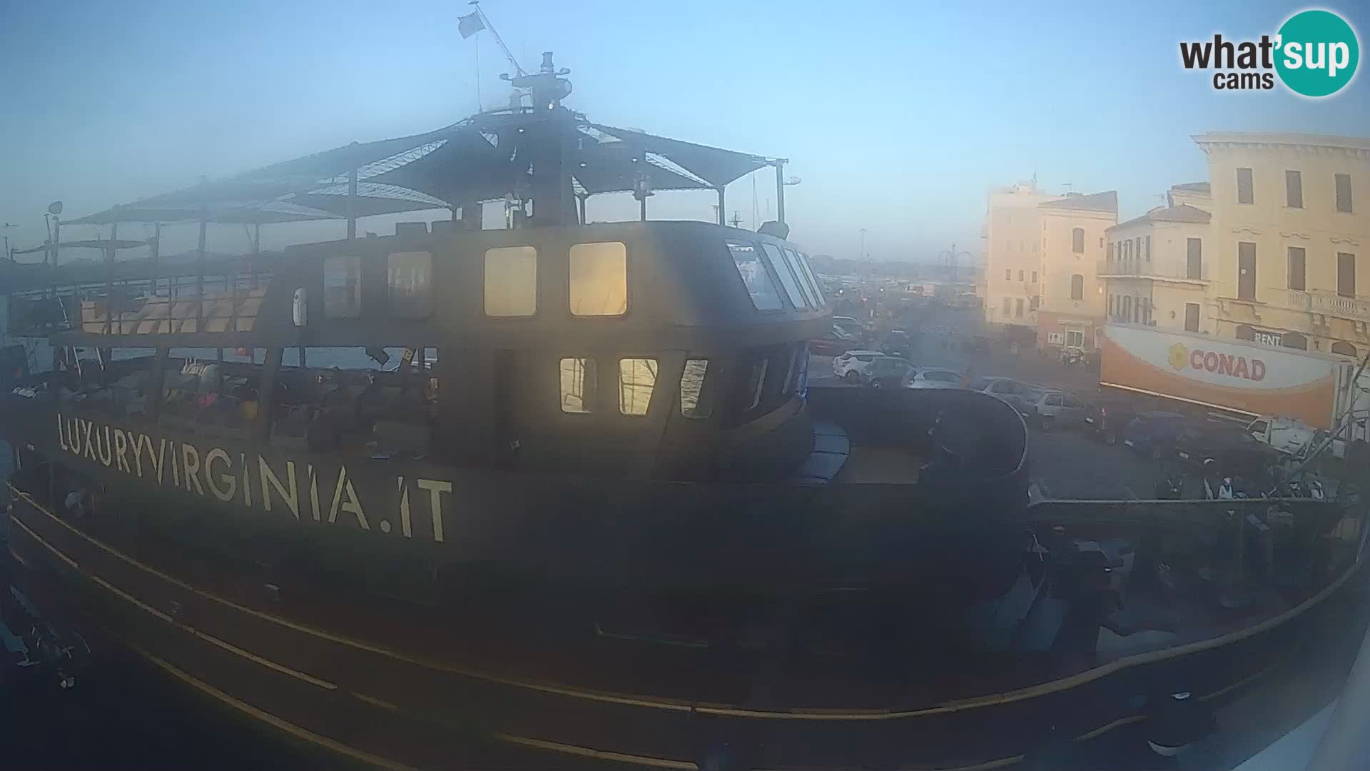 The boat Lo Squalo IV – live webcam arcipelago La Maddalena – Sardinia – Italy