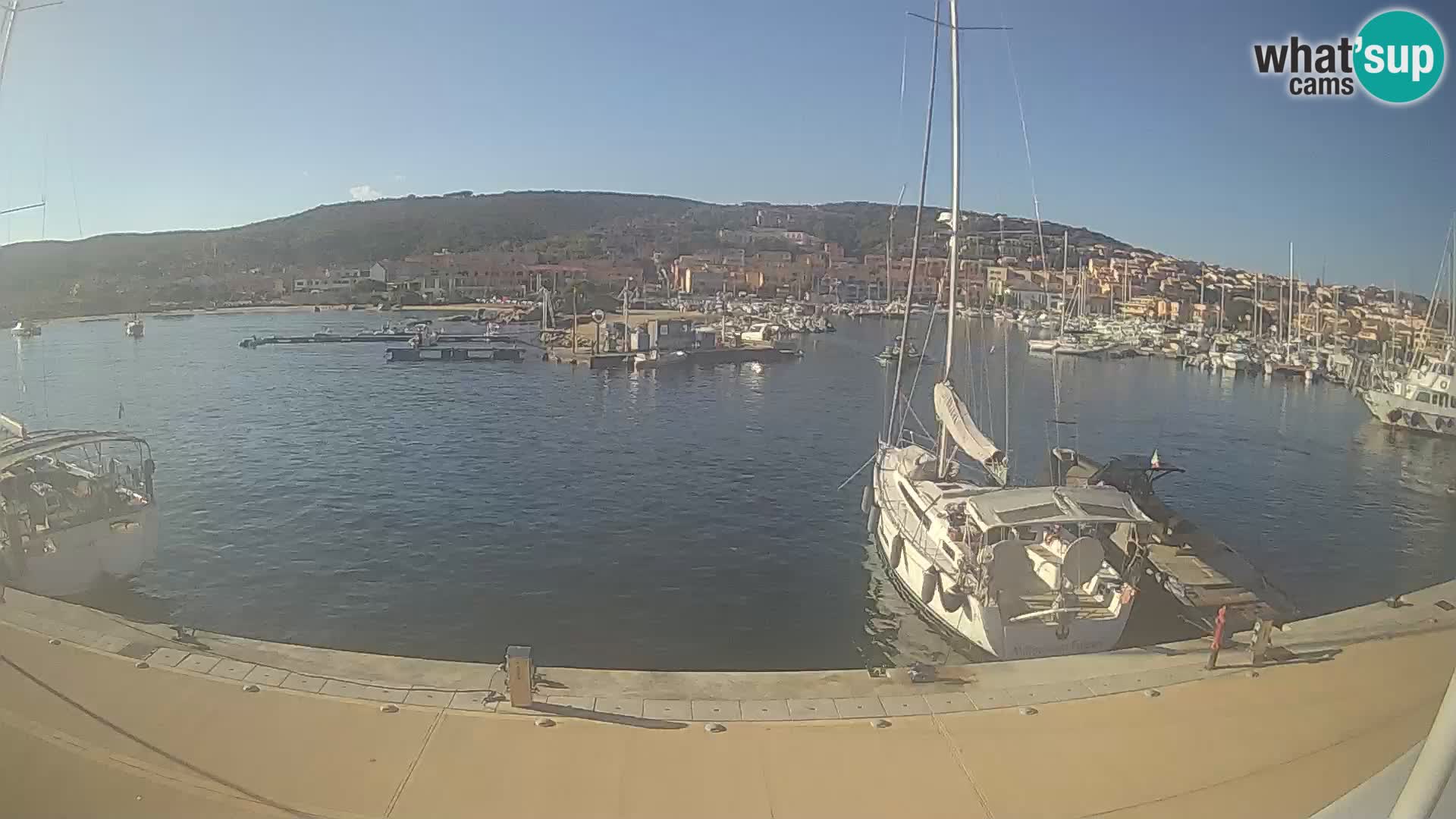 The boat Lo Squalo IV – live webcam arcipelago La Maddalena – Sardinia – Italy