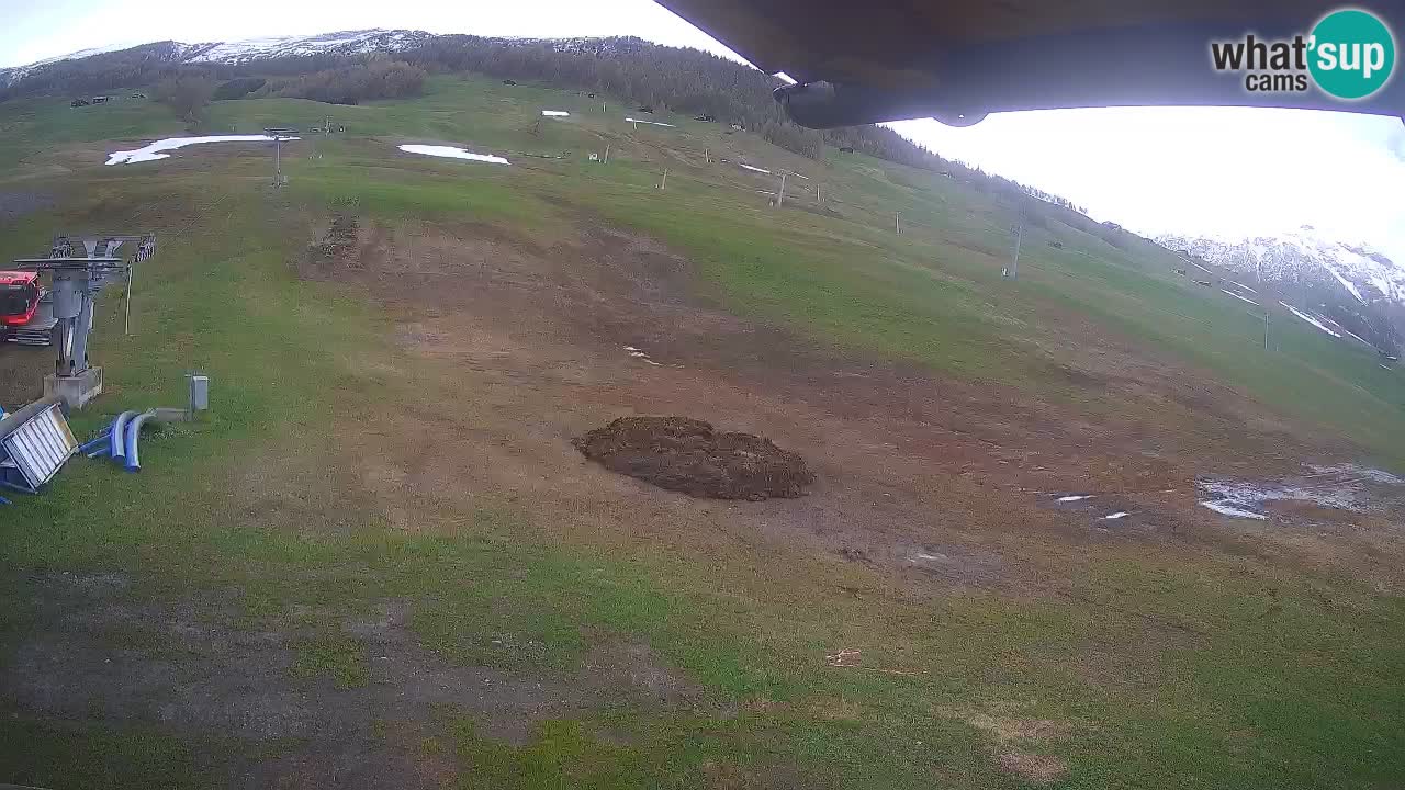 Livigno spletna kamera – pogled na Livigno Ski School area – LivignoGO