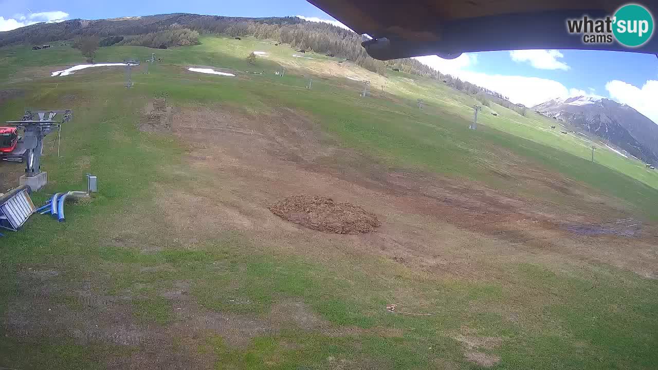 Livigno spletna kamera – pogled na Livigno Ski School area – LivignoGO