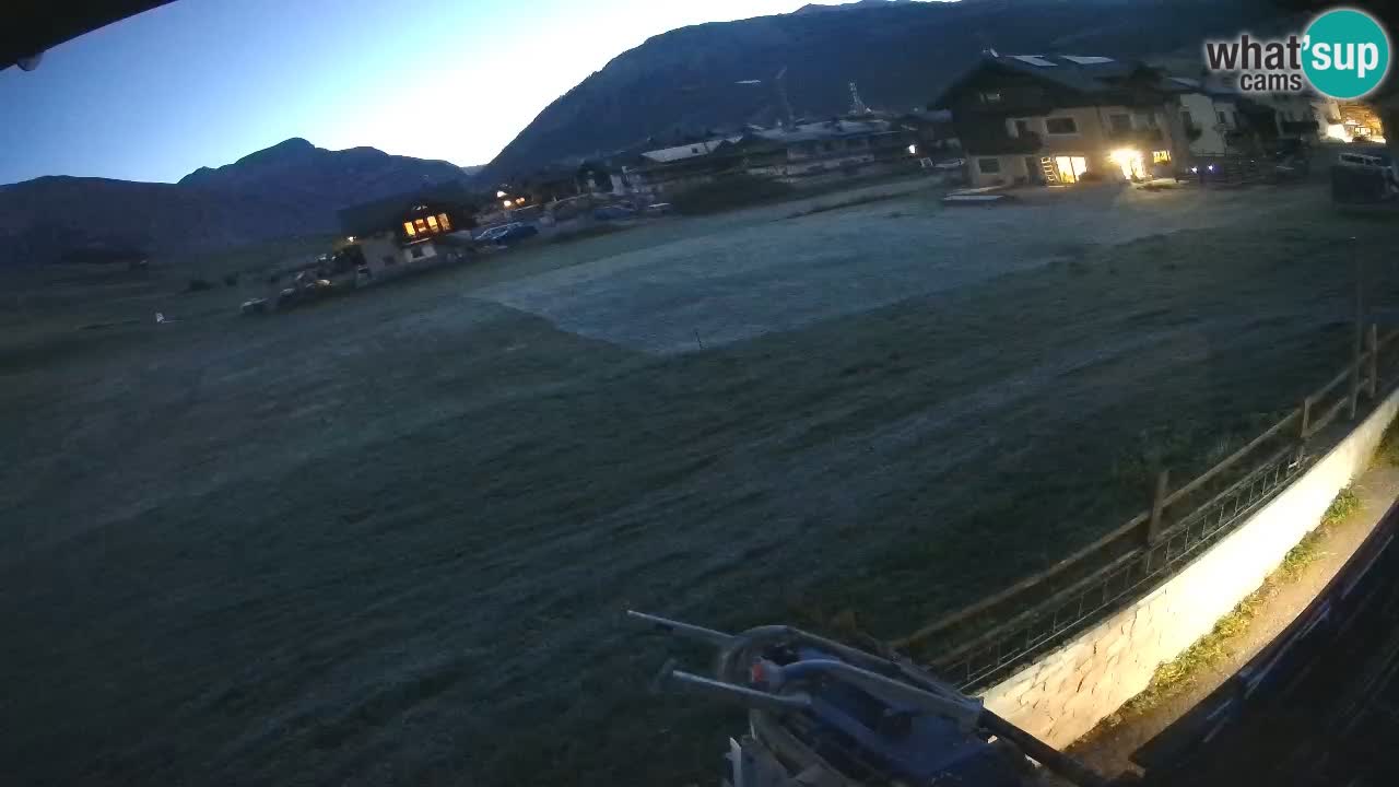 Livigno webcam – view on Livigno Ski School area – LivignoGO