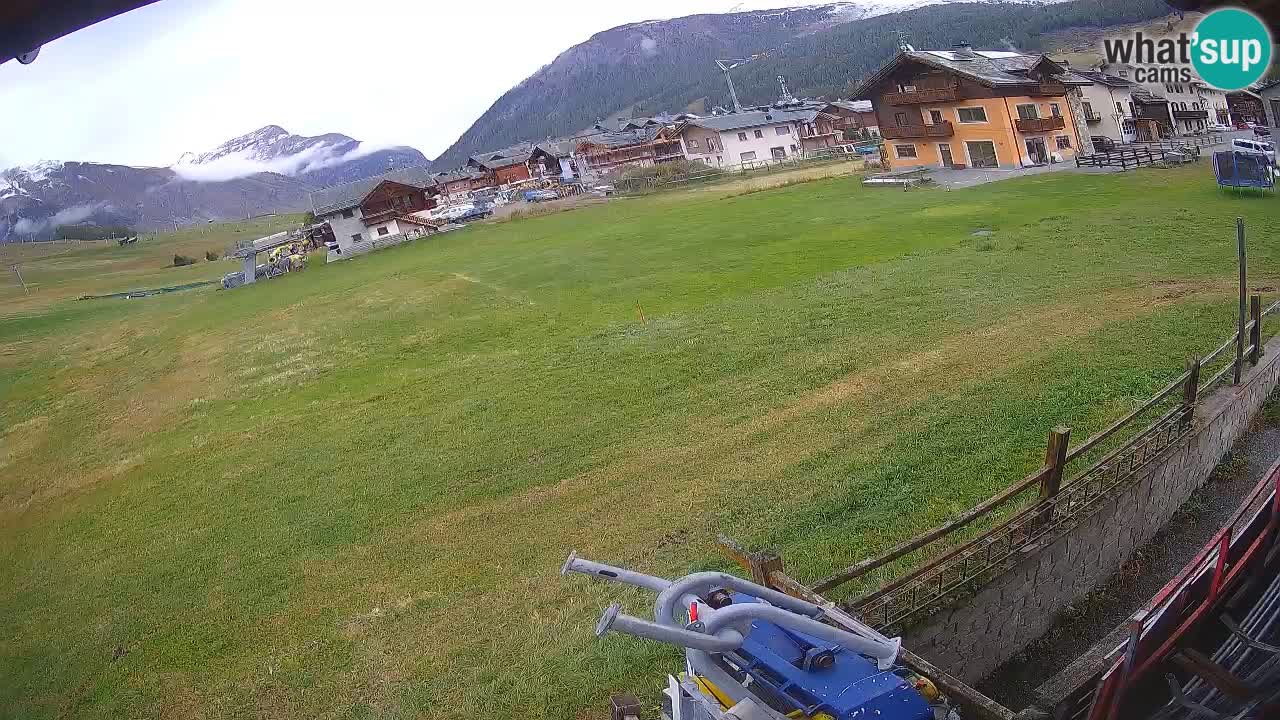 Livigno live webcam – view on Livigno Ski School area – LivignoGO