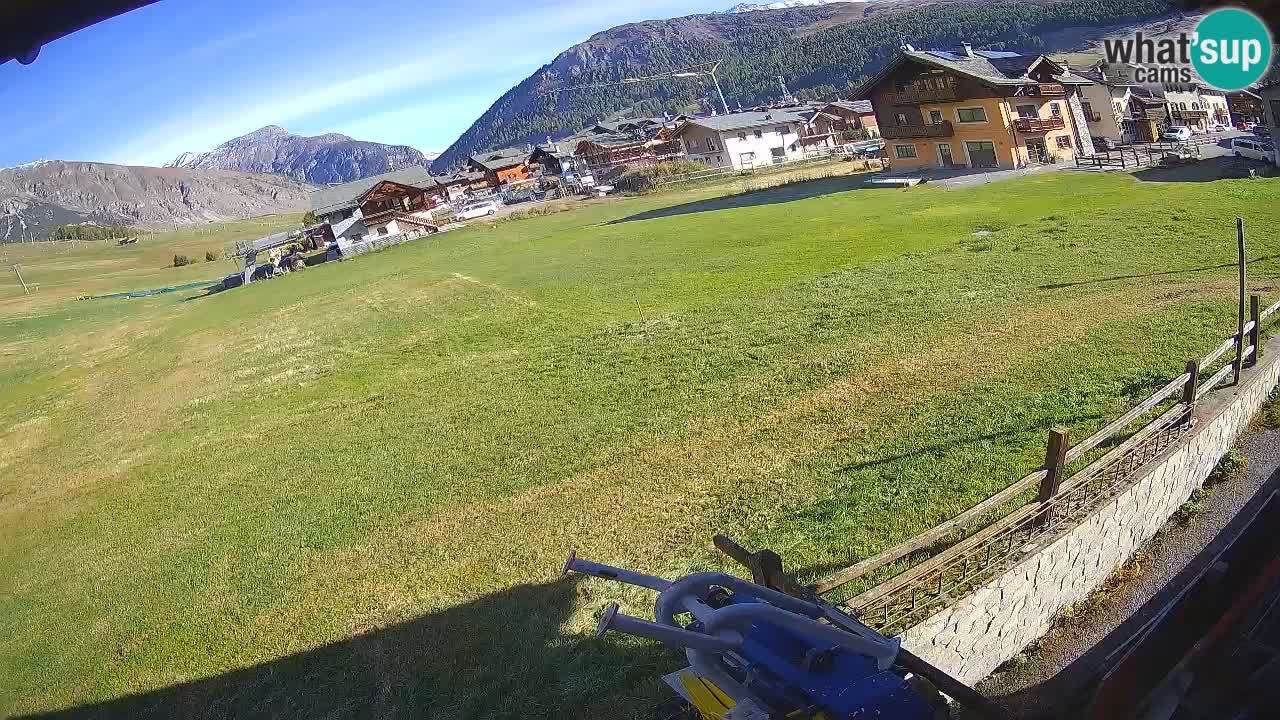 Livigno webcam – view on Livigno Ski School area – LivignoGO