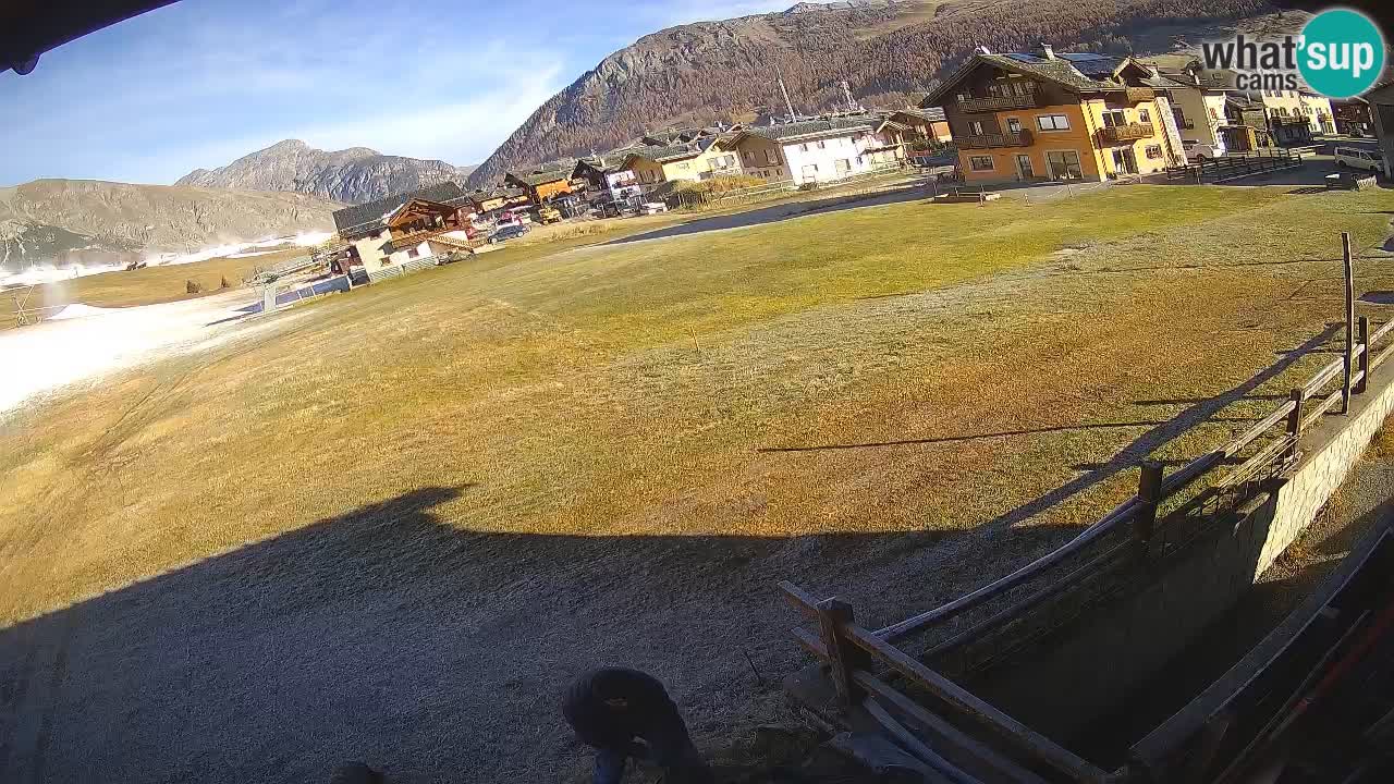 Livigno web kamera – pogled na Livigno Ski School area – LivignoGO